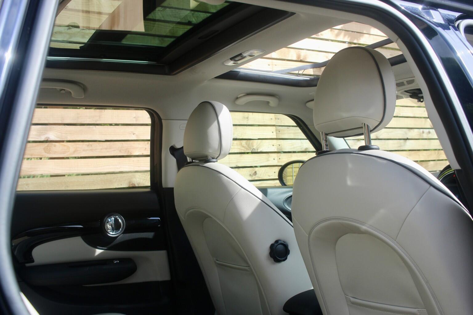 Mini Clubman view 10