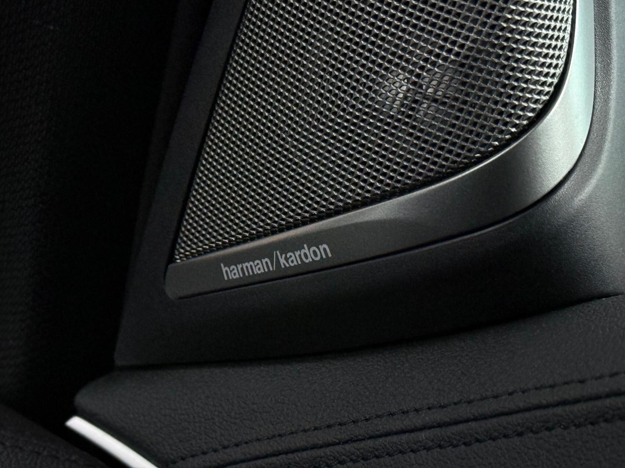BMW 5 Series view 28
