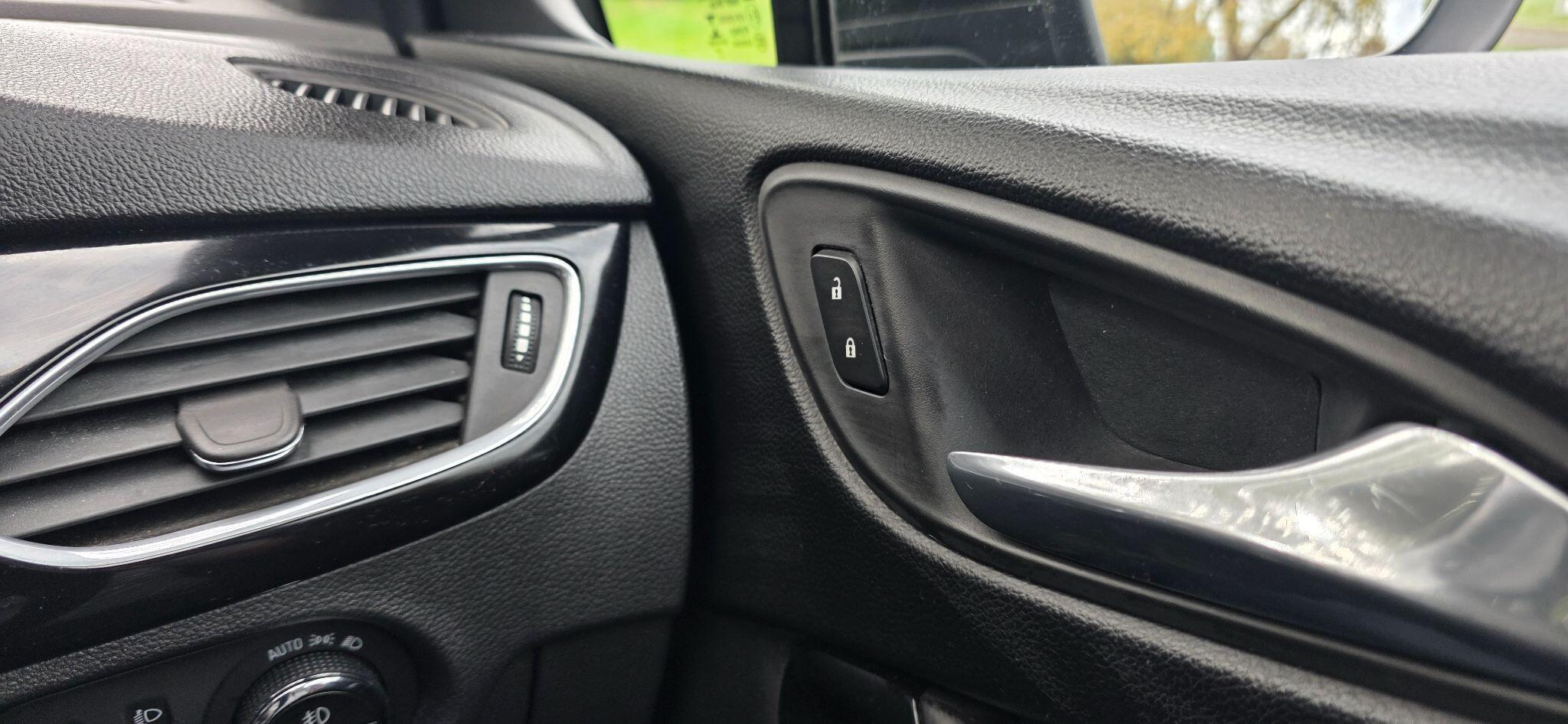Vauxhall Astra view 38