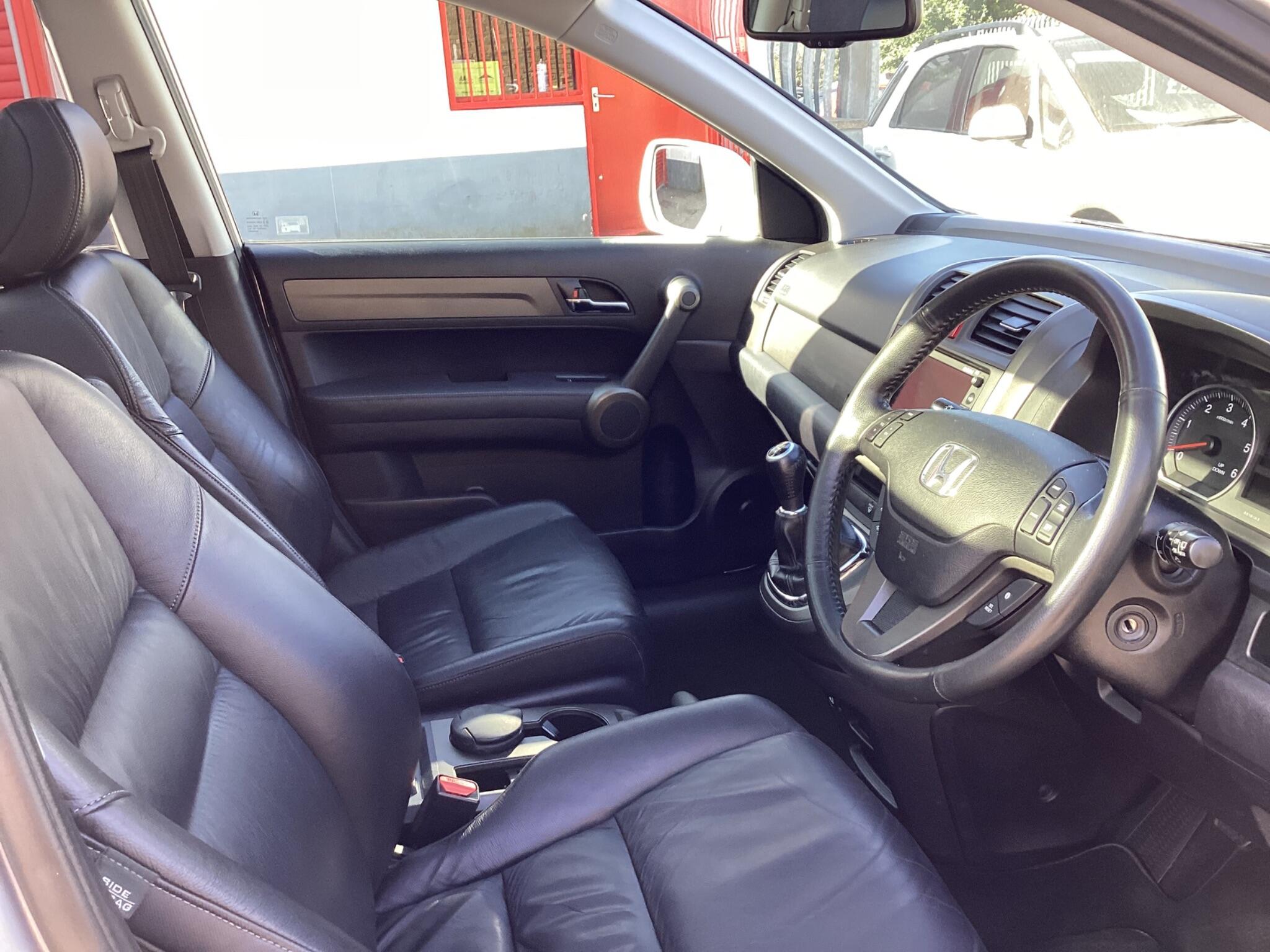 Honda CR-V view 11