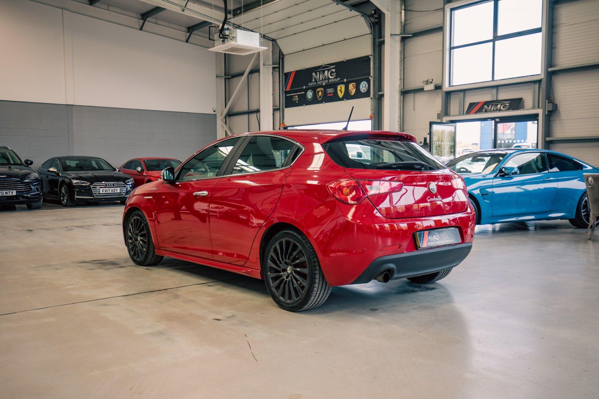 Alfa Romeo Giulietta view 28