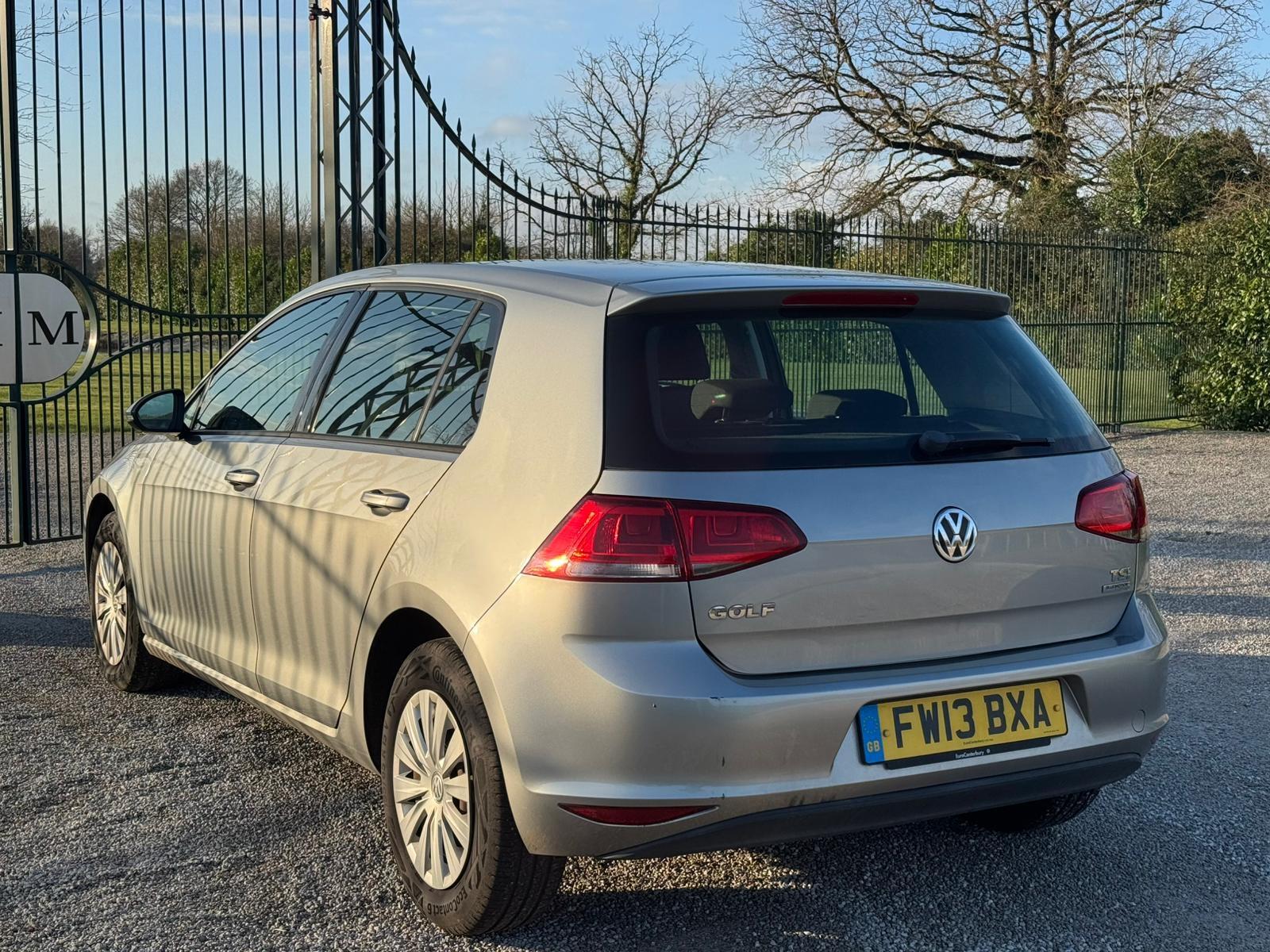 2013 Volkswagen Golf image 4