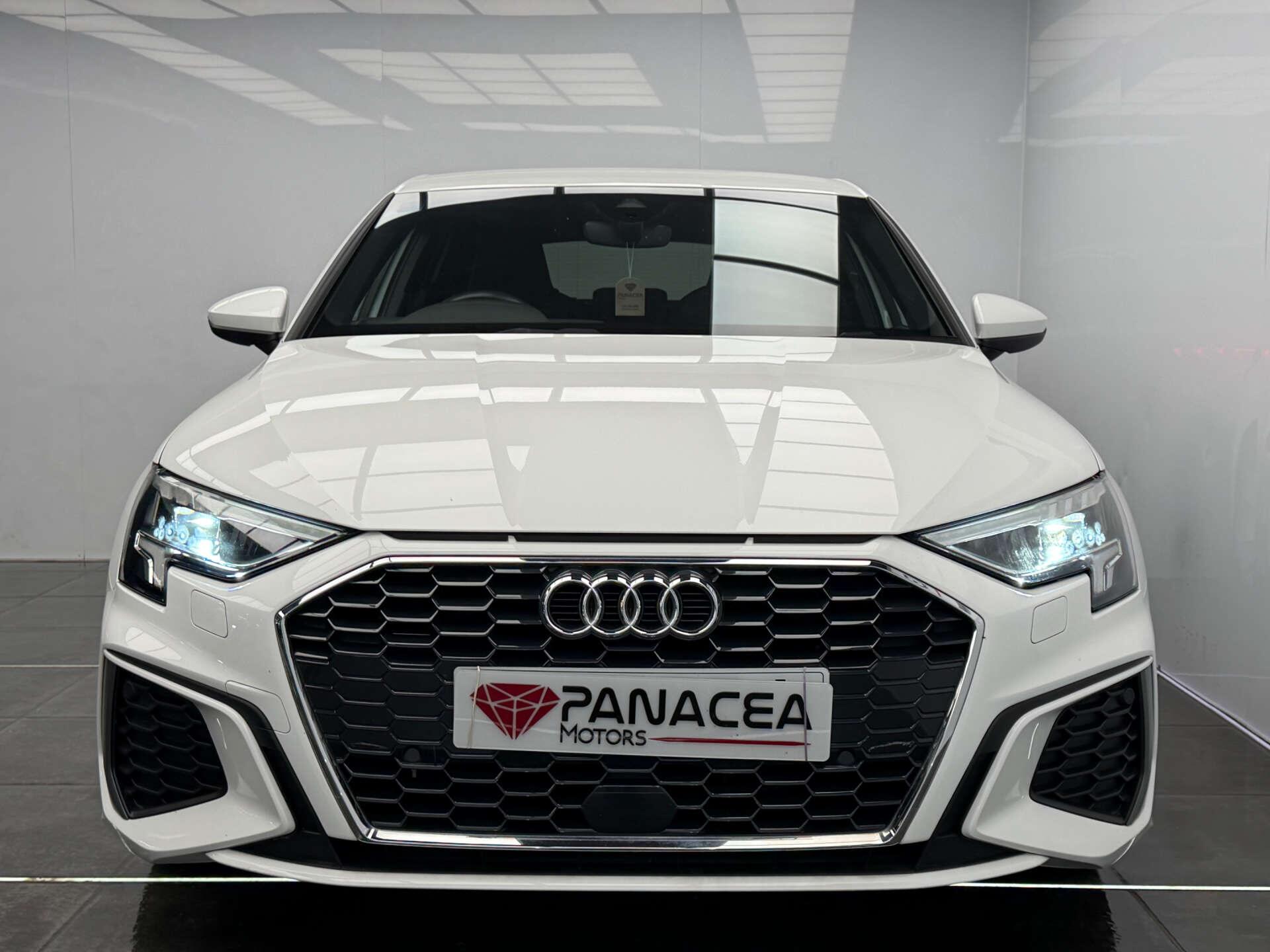 Audi A3 view 4