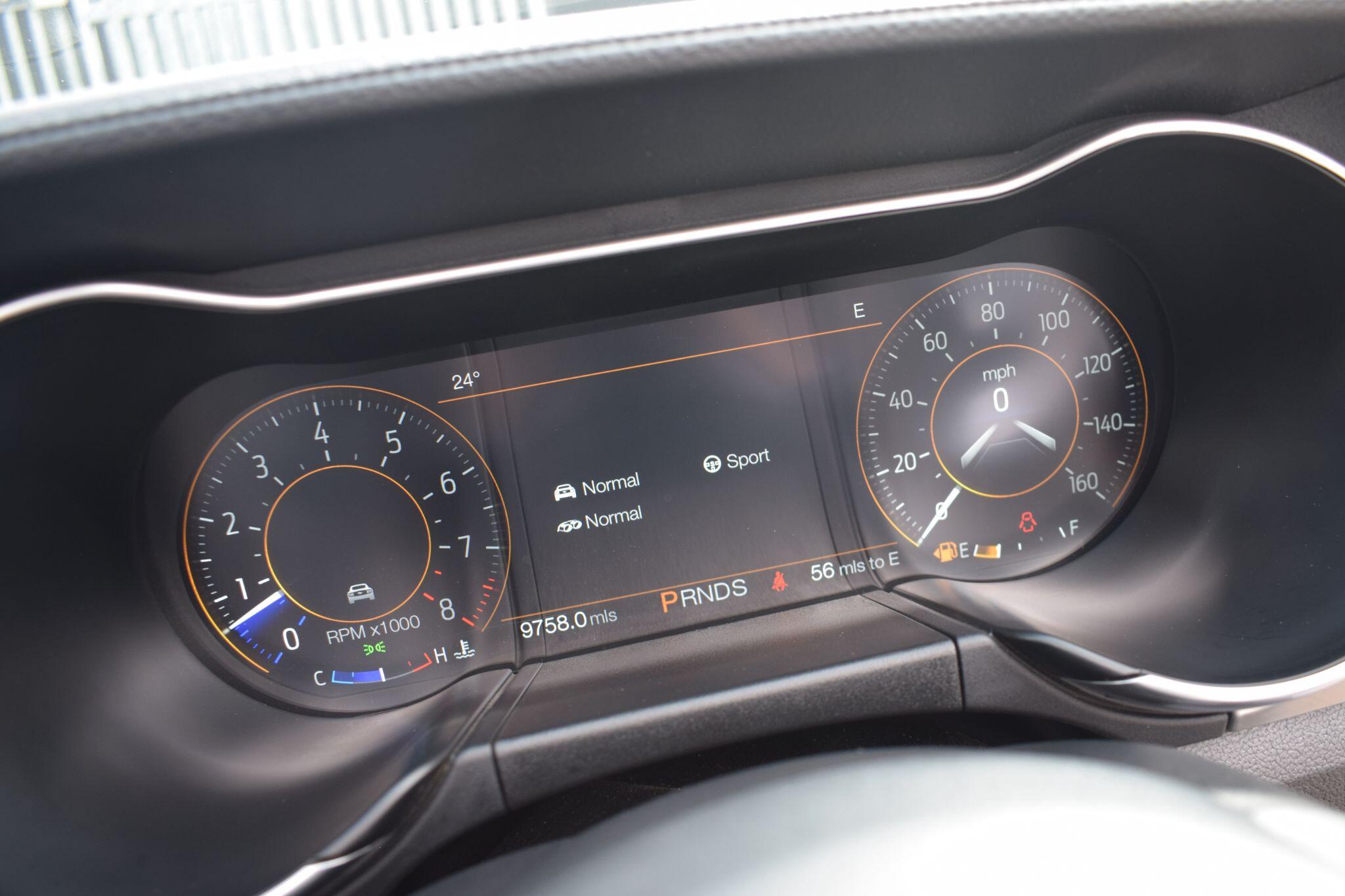Ford Mustang view 25