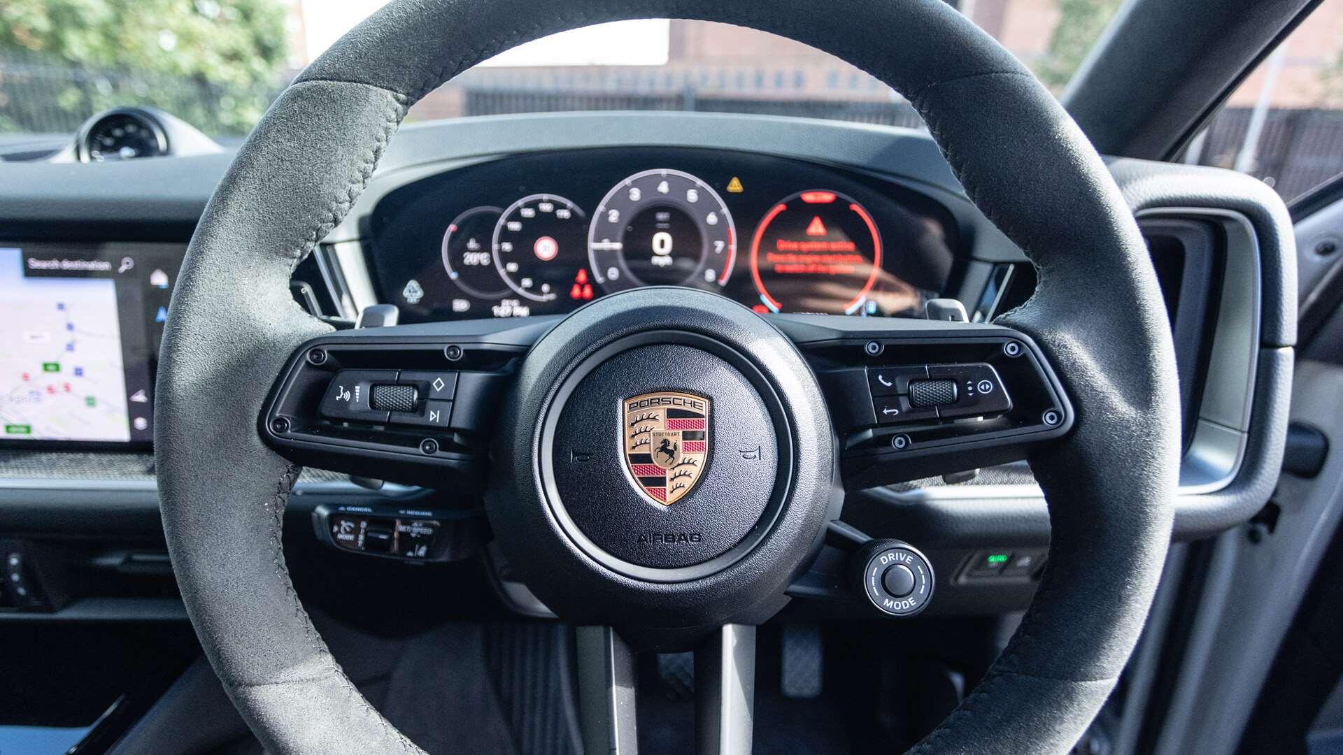 Porsche Cayenne view 23