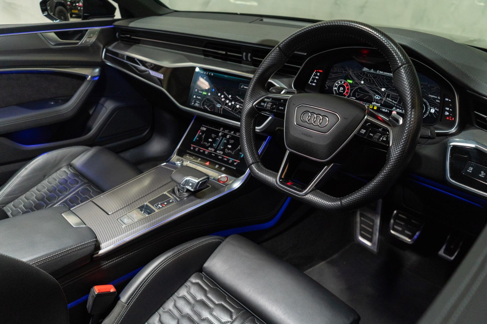 Audi RS7 view 13