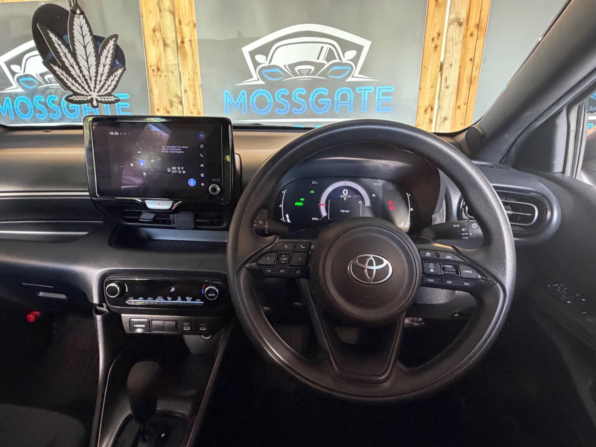 Toyota Yaris view 37
