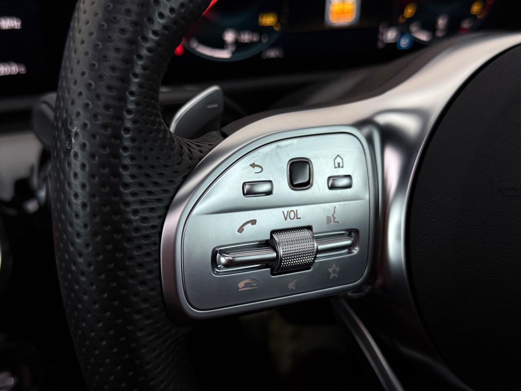 Mercedes-Benz Cla view 13