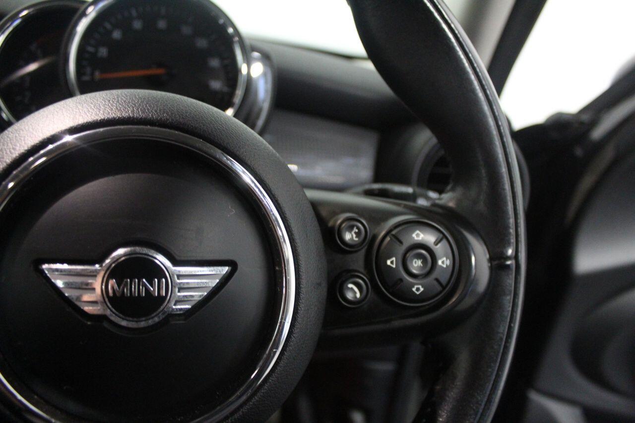 Mini Hatch view 45