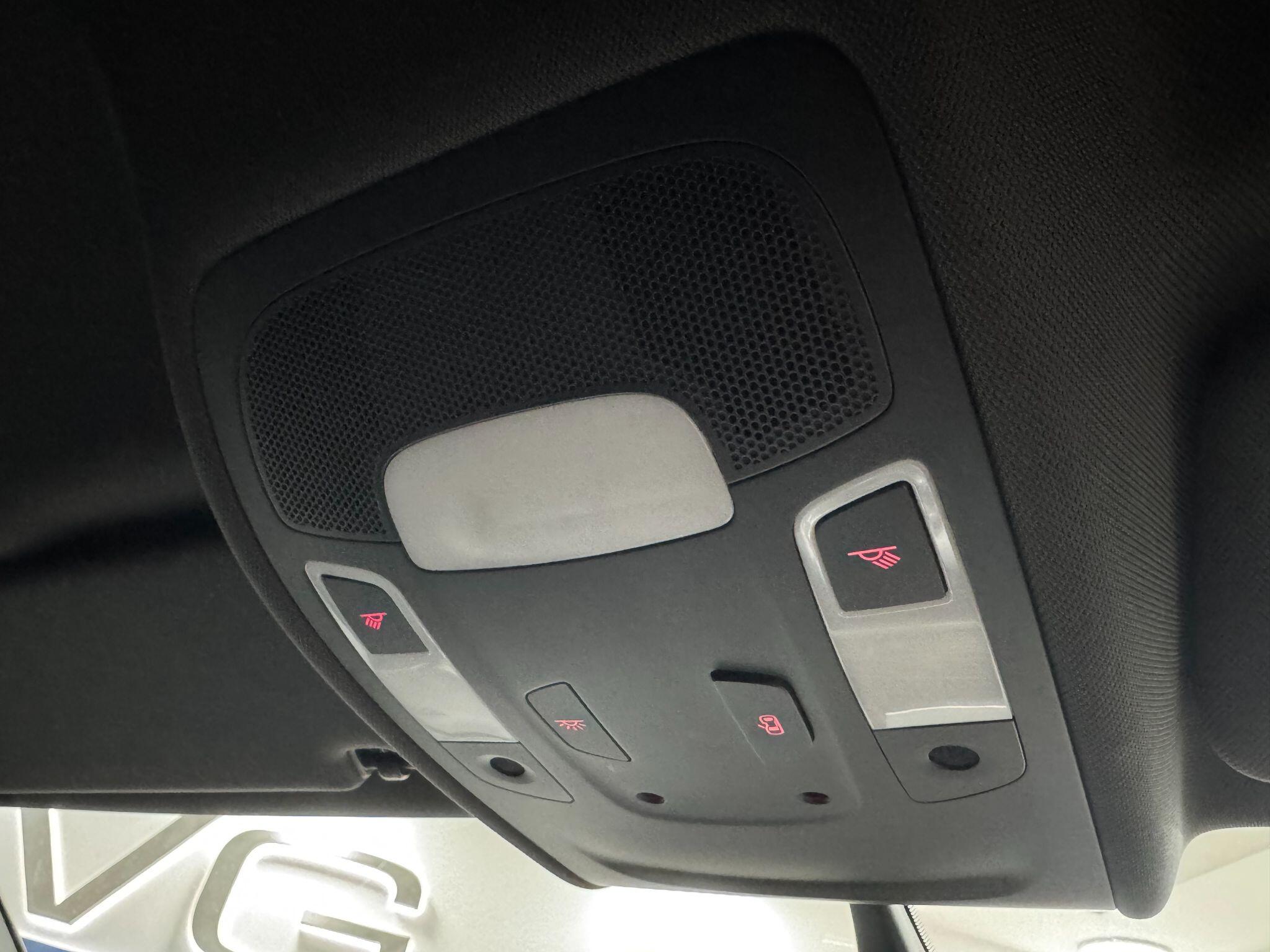 Audi A6 view 29