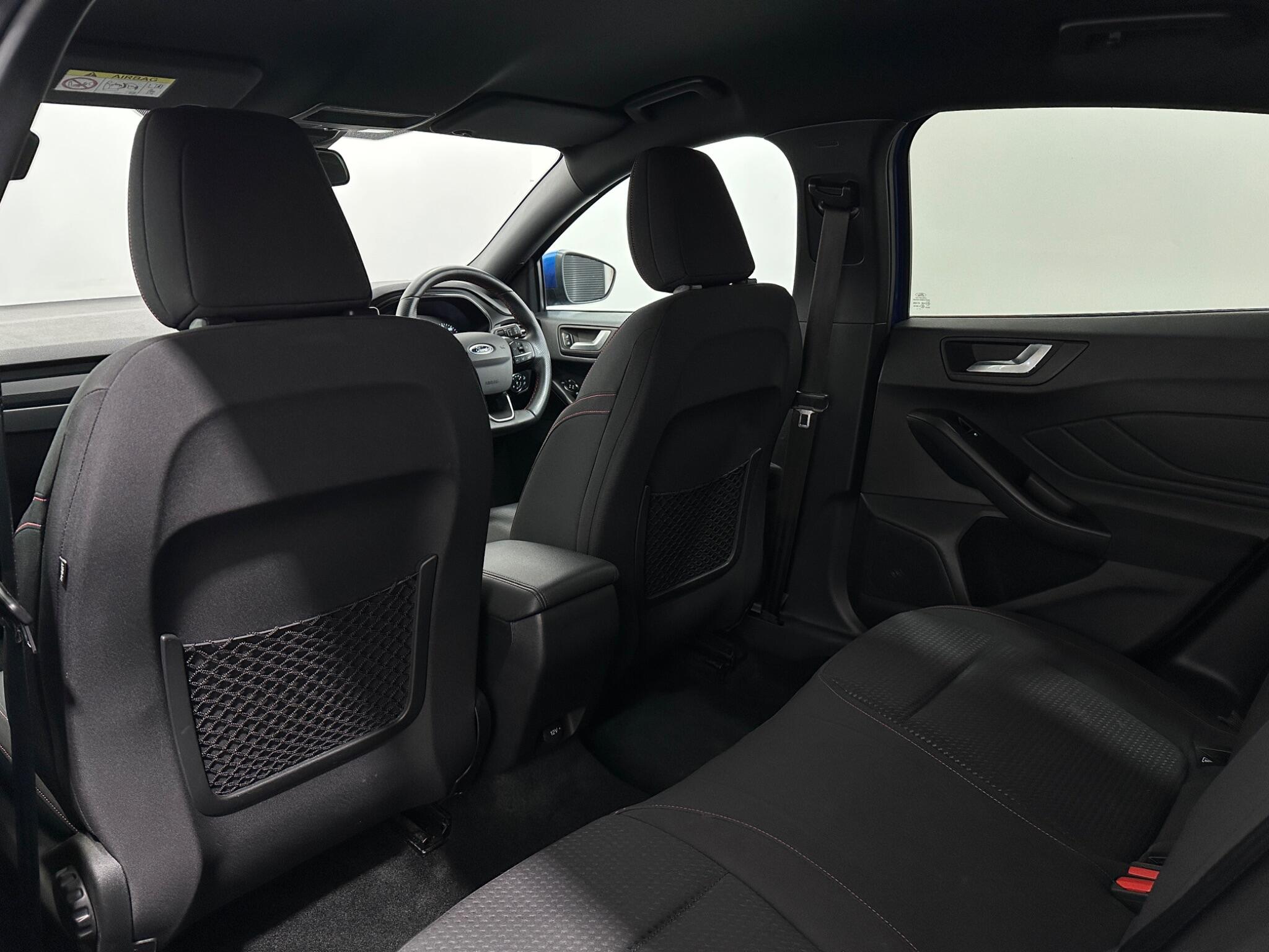 Ford Focus view 36
