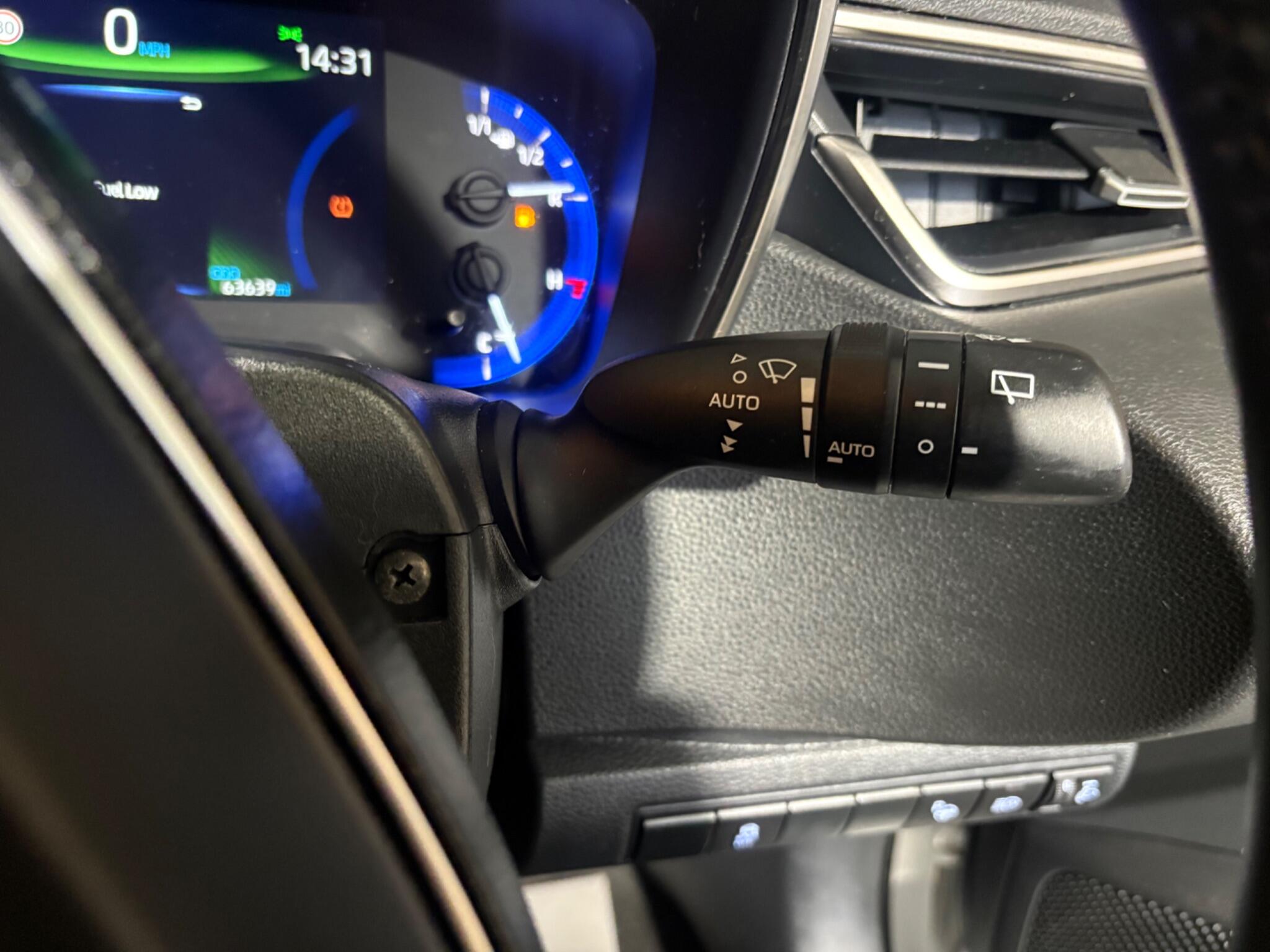 Toyota Corolla view 21