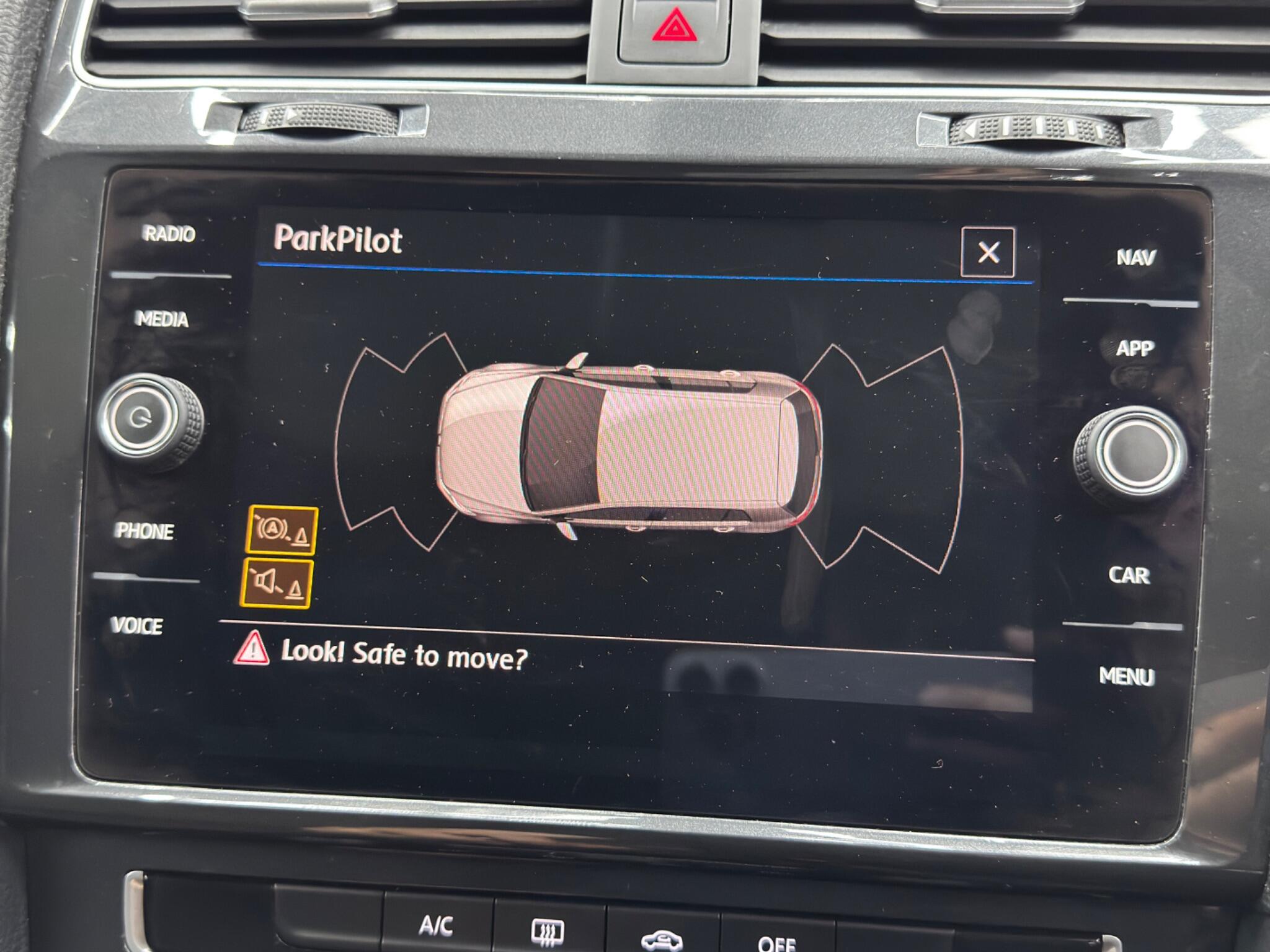Volkswagen Golf view 33