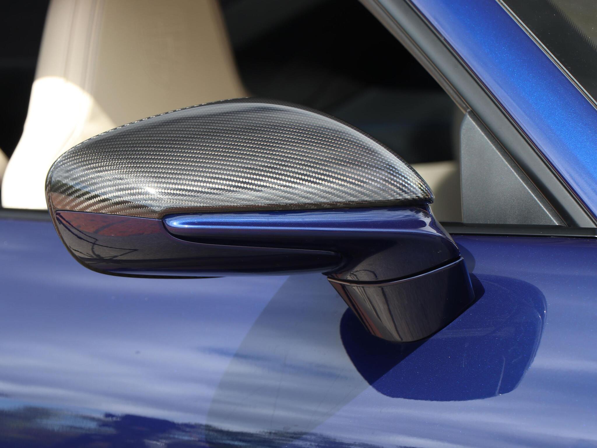 Porsche 911 view 25