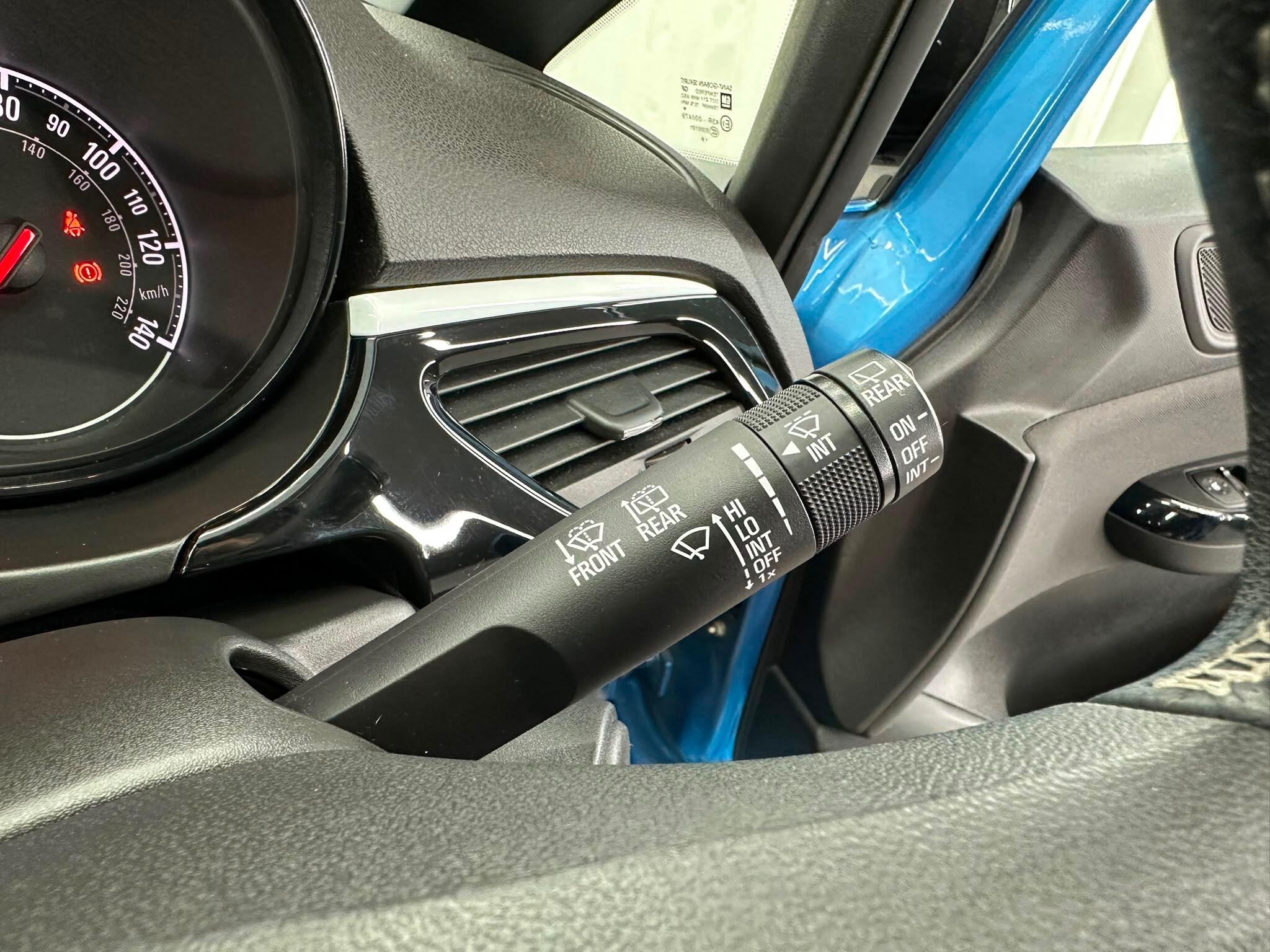 Vauxhall Corsa view 40