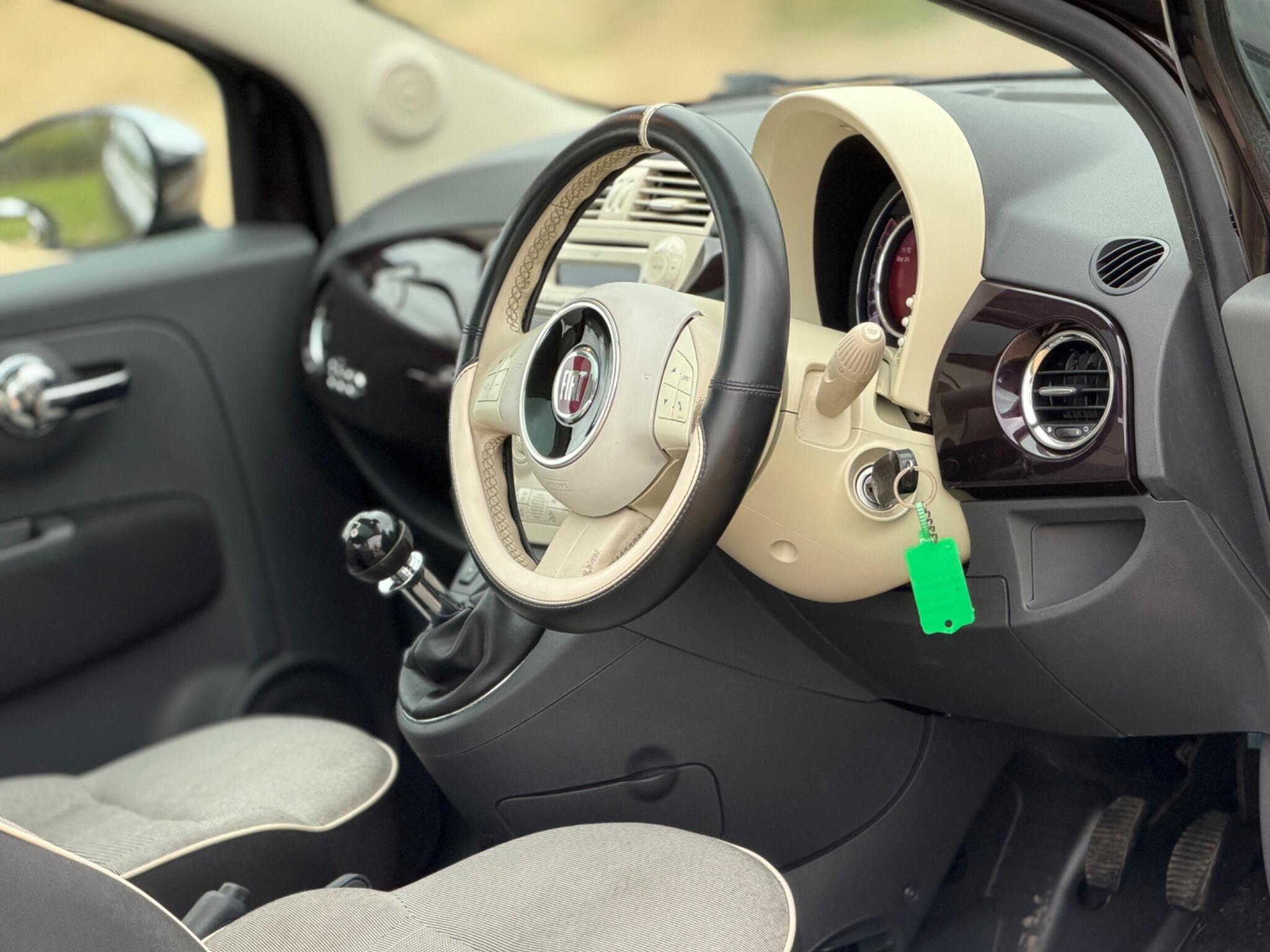 2014 Fiat 500 1.2 Lounge Euro 6 (s/s) 3dr image 14