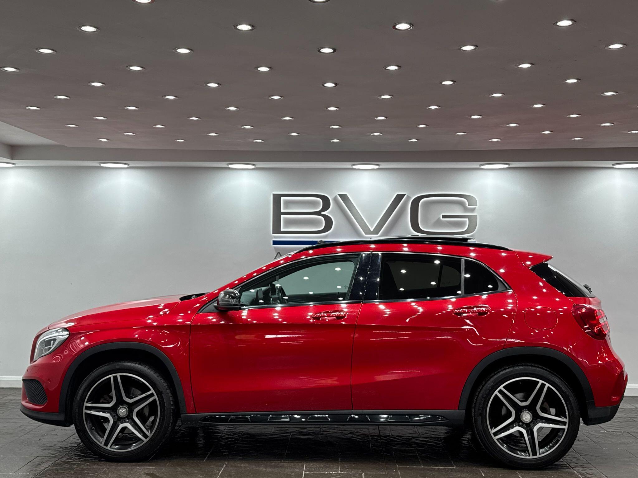 Mercedes-Benz GLA view 15