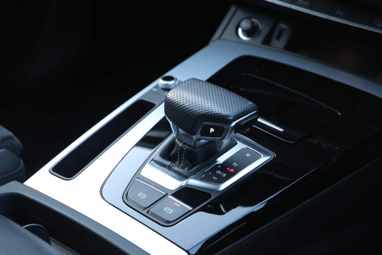 Audi Q5 view 38