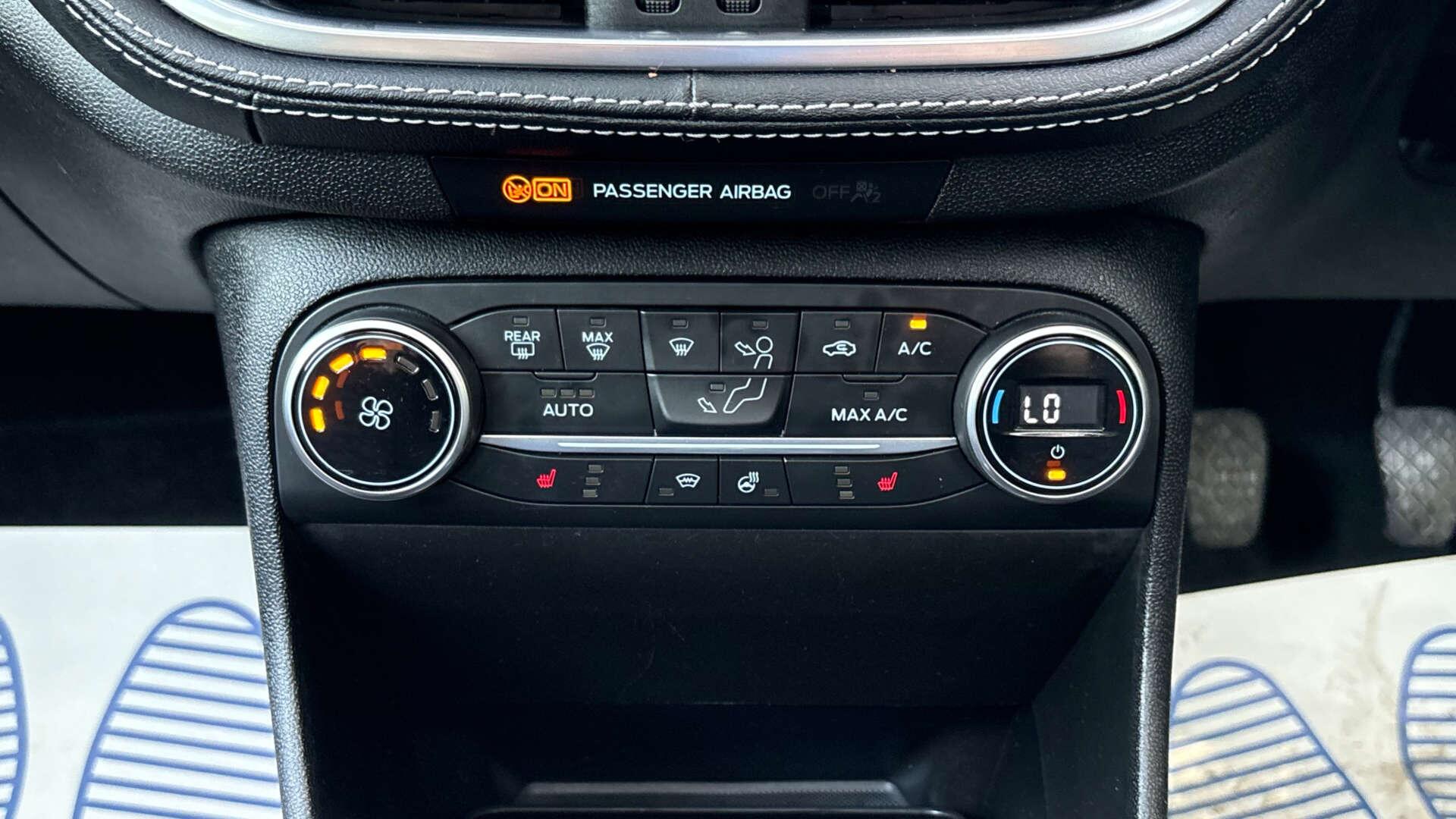 Ford Fiesta view 29