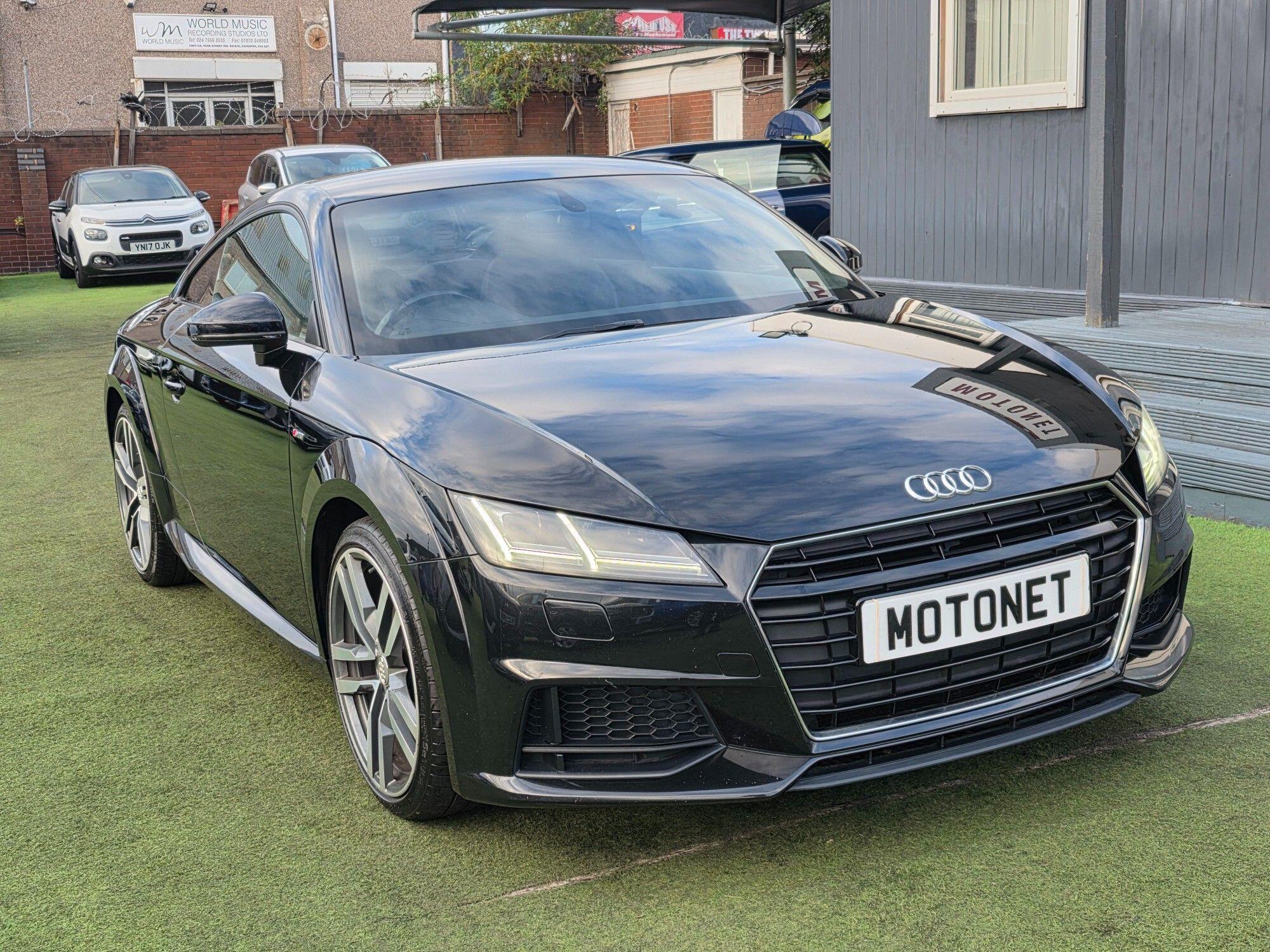 Audi TT view 3