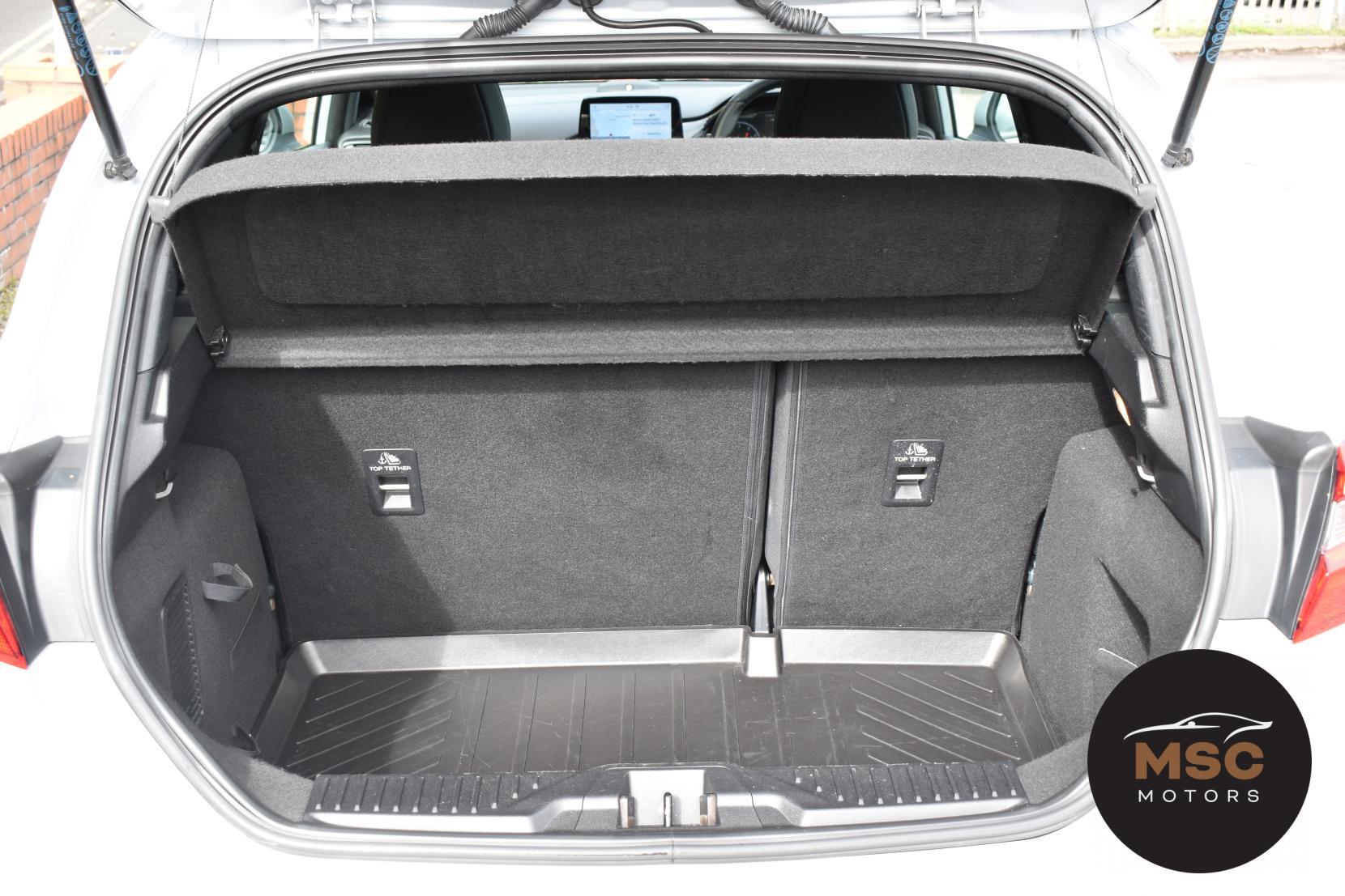 Ford Fiesta view 55