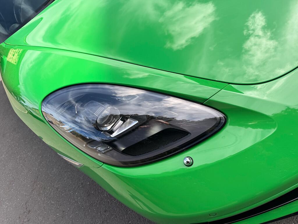 Porsche Cayman view 31