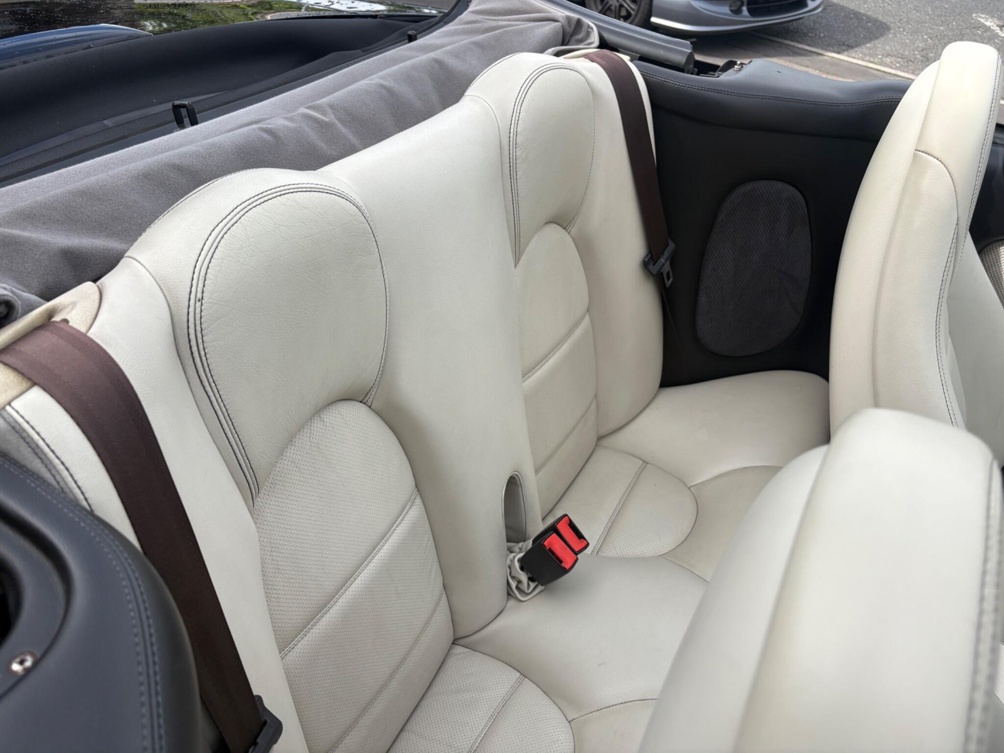 Jaguar XK8 view 24