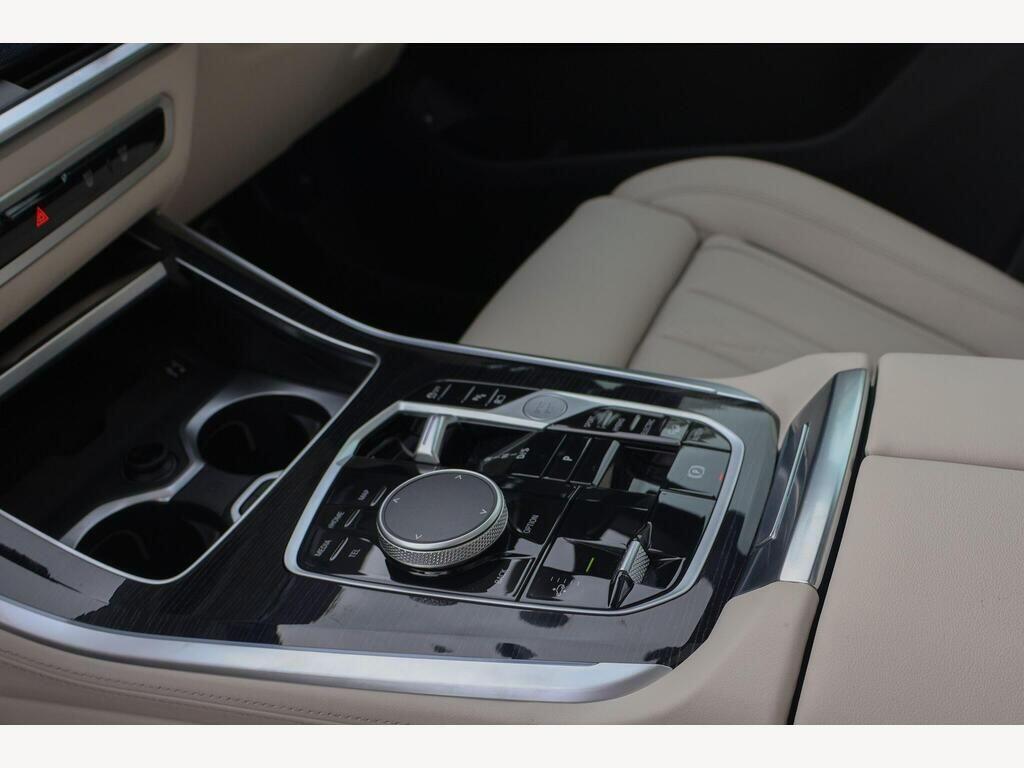 BMW X5 view 17
