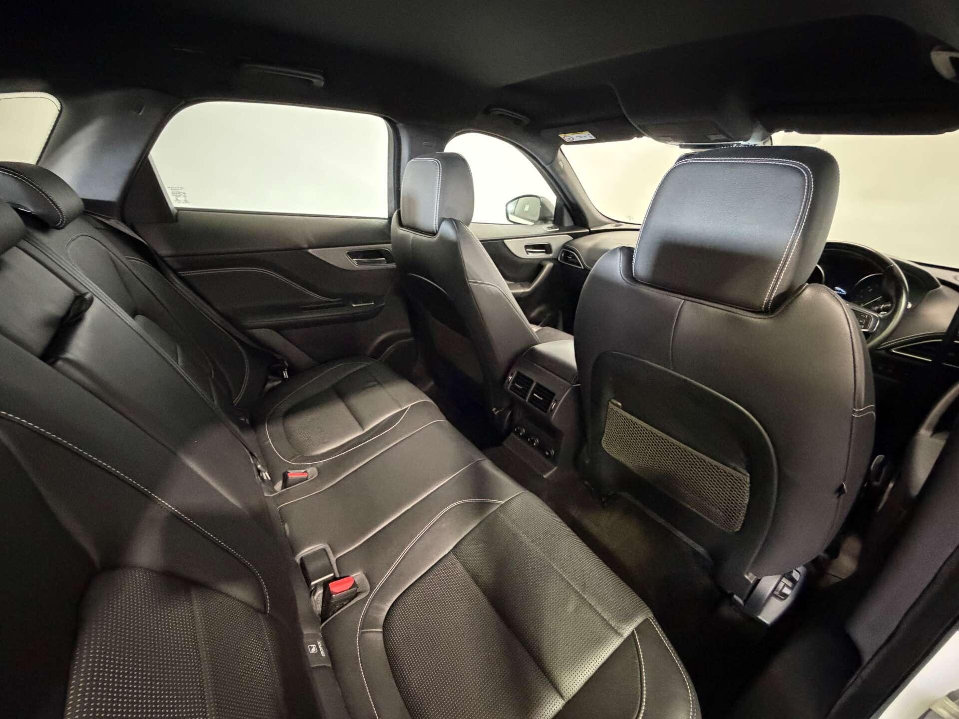 Jaguar F-Pace view 56