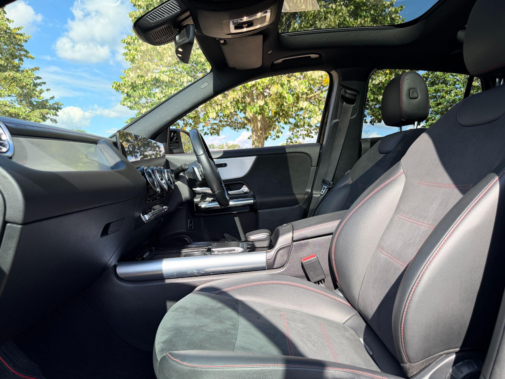 Mercedes-Benz EQA view 26