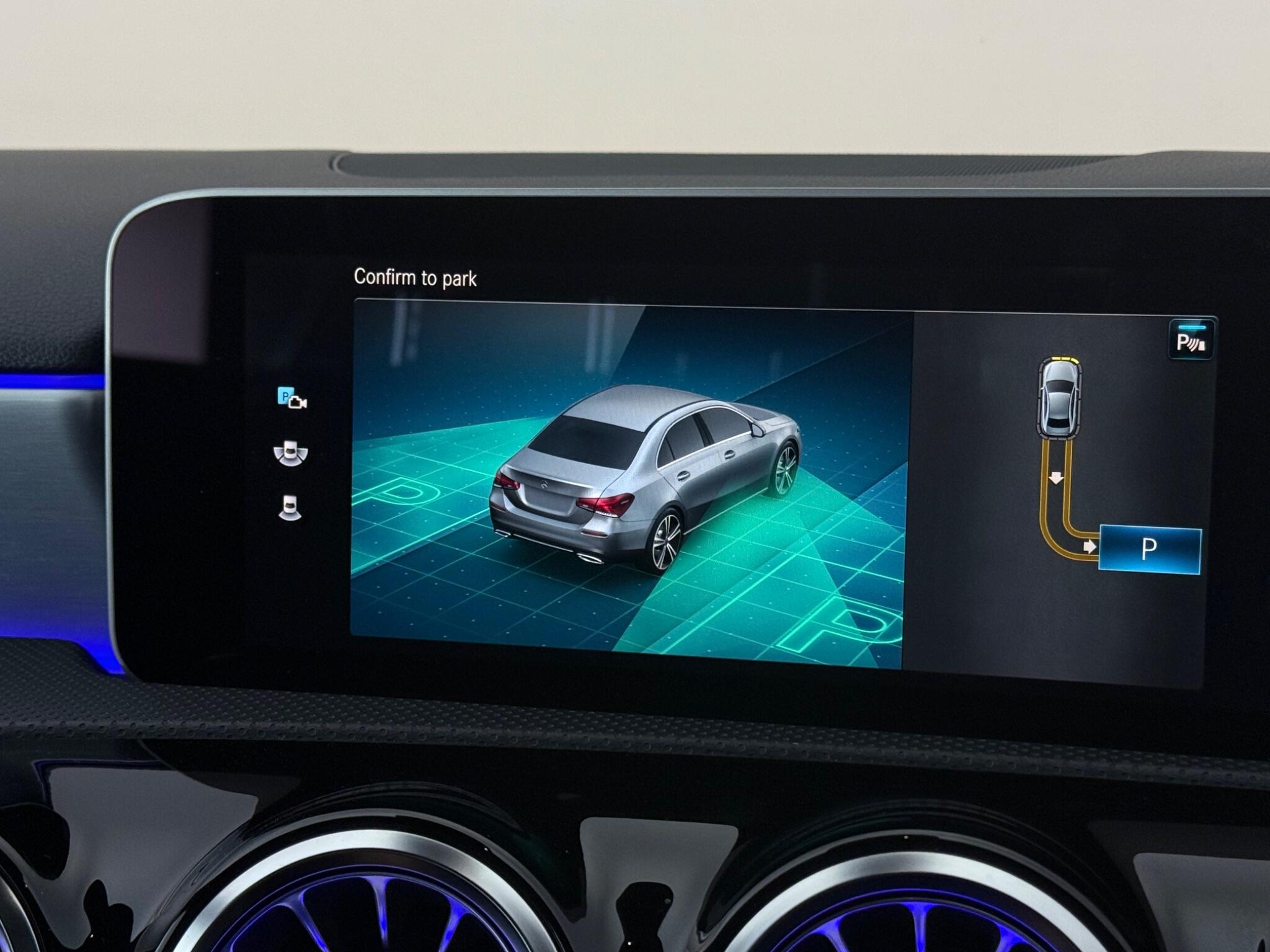 Mercedes-Benz A-Class view 29
