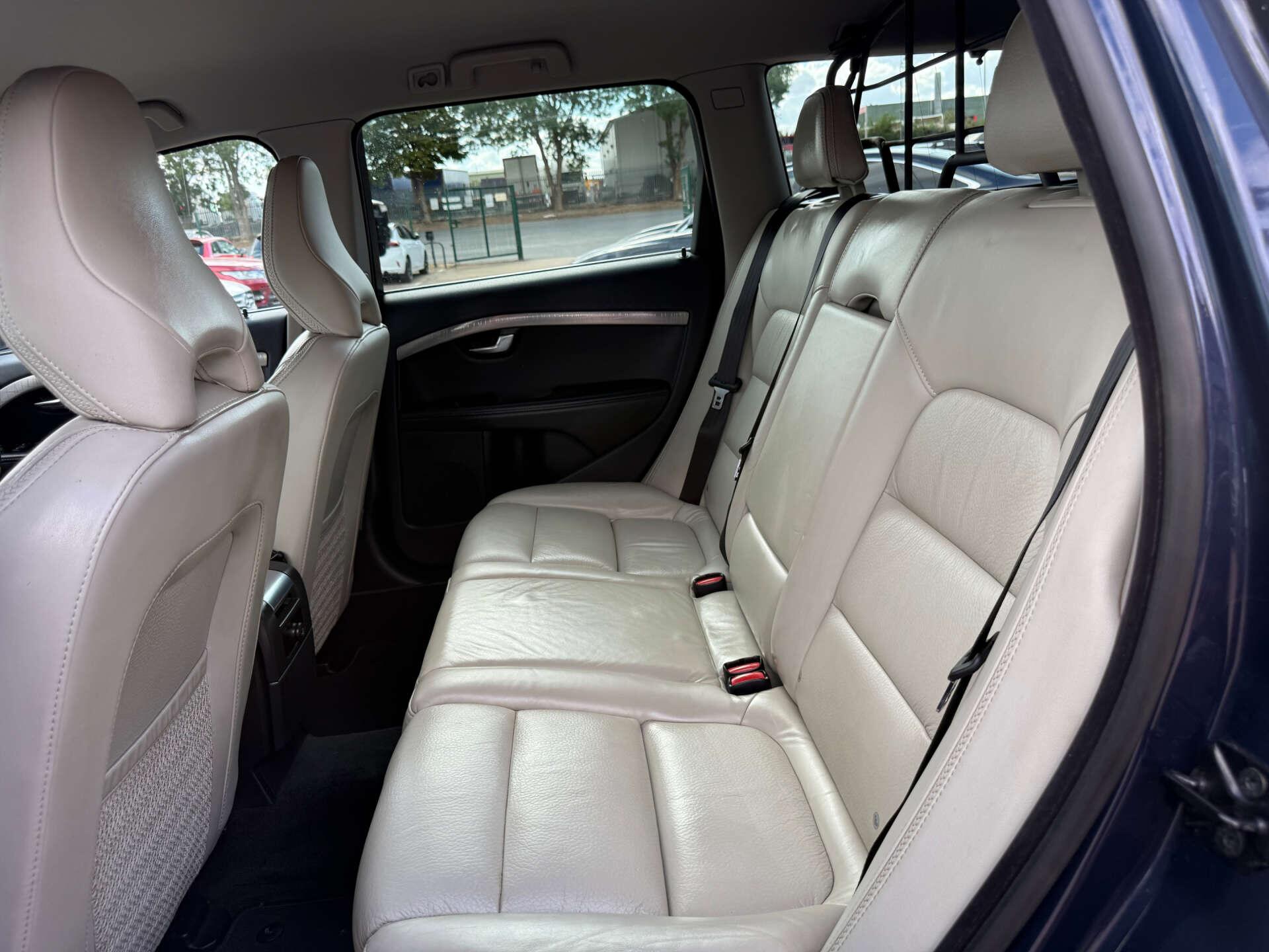 Volvo XC70 view 75