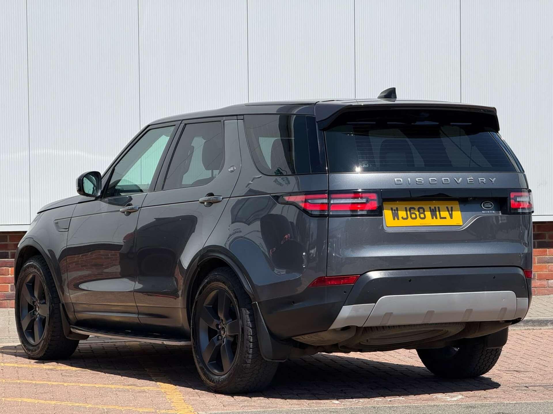 Land Rover Discovery 3 view 4