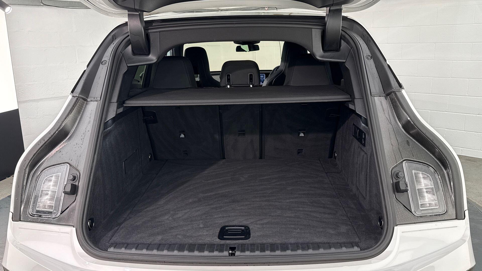 BMW Ix view 13