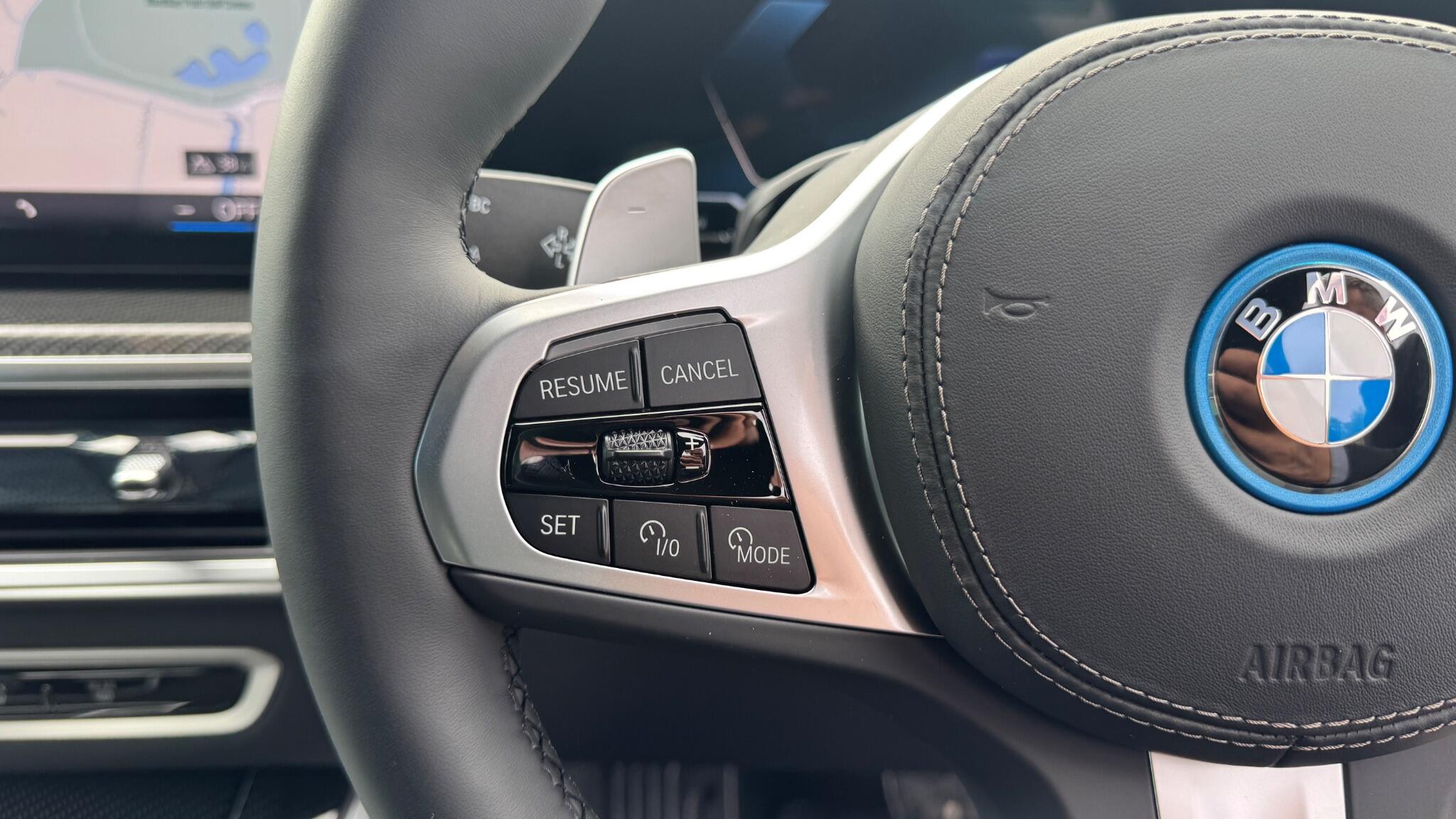 BMW X5 view 16