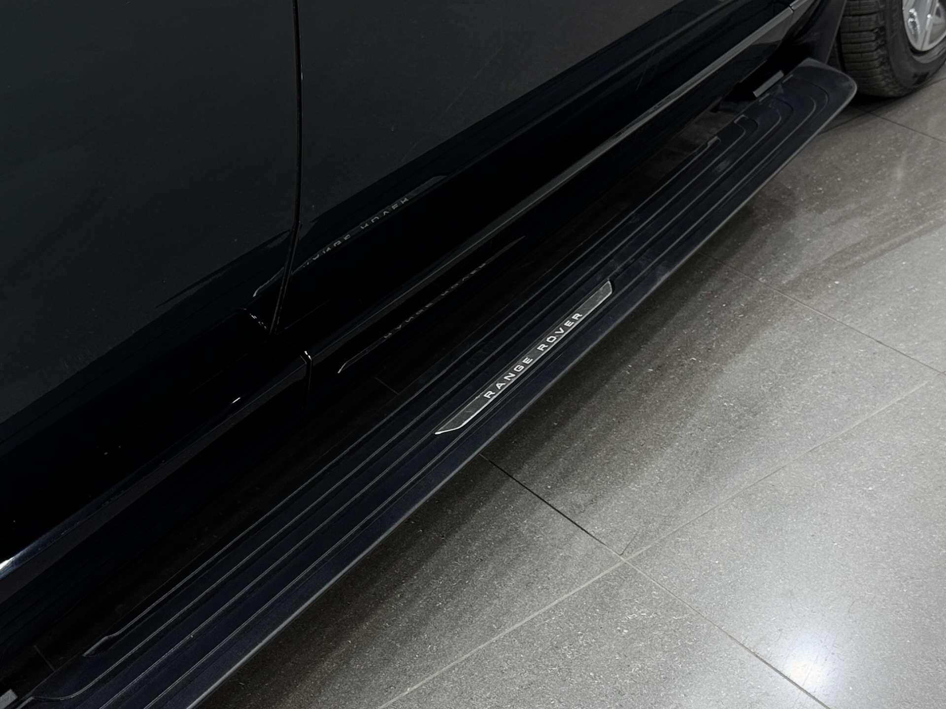 Land Rover Range Rover view 32