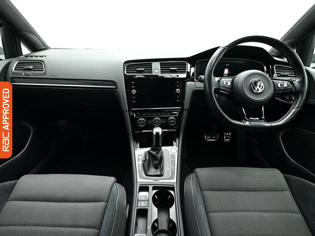 Volkswagen Golf view 2