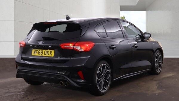 Ford Focus view 2