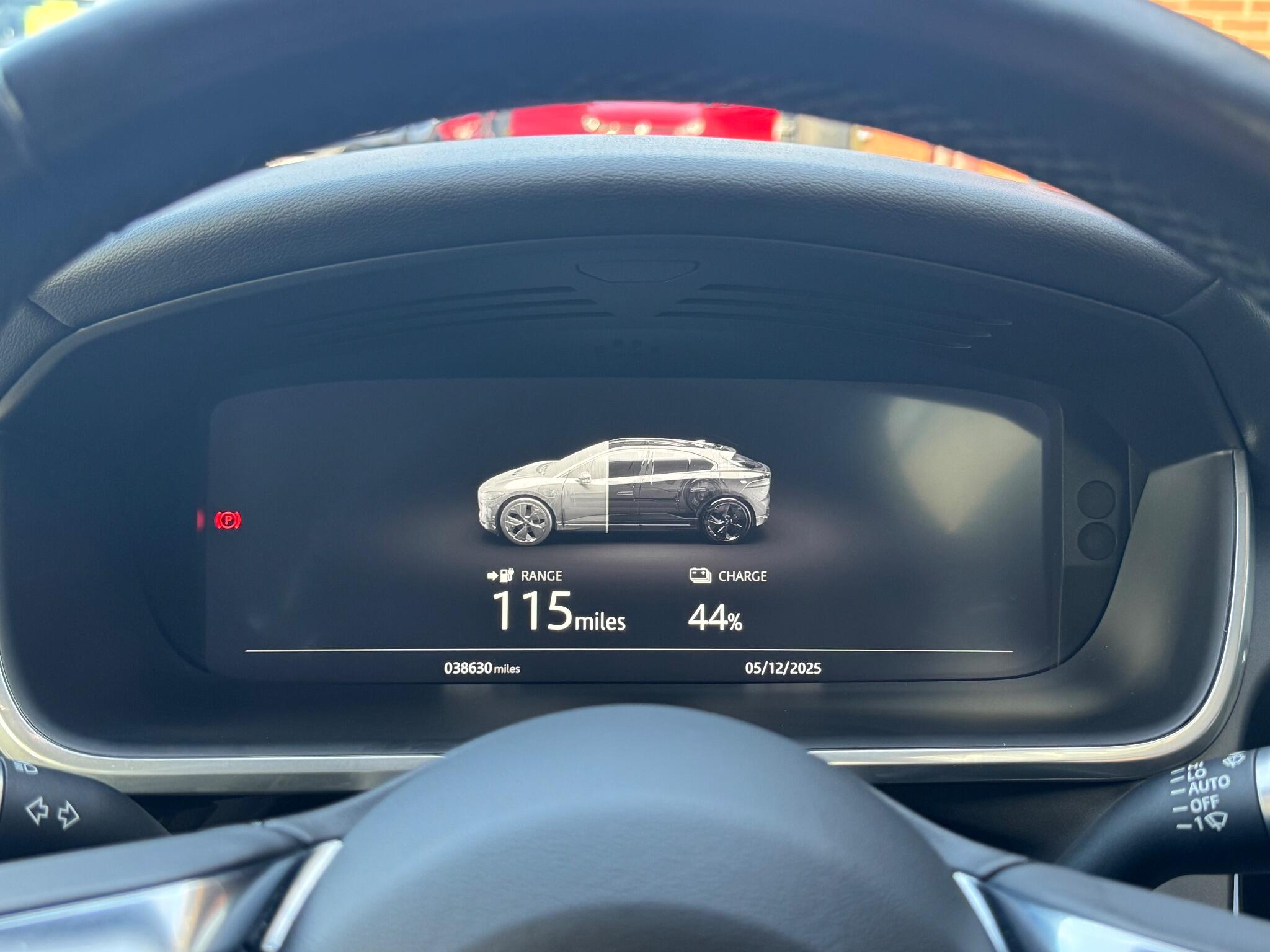 Jaguar I-Pace view 30