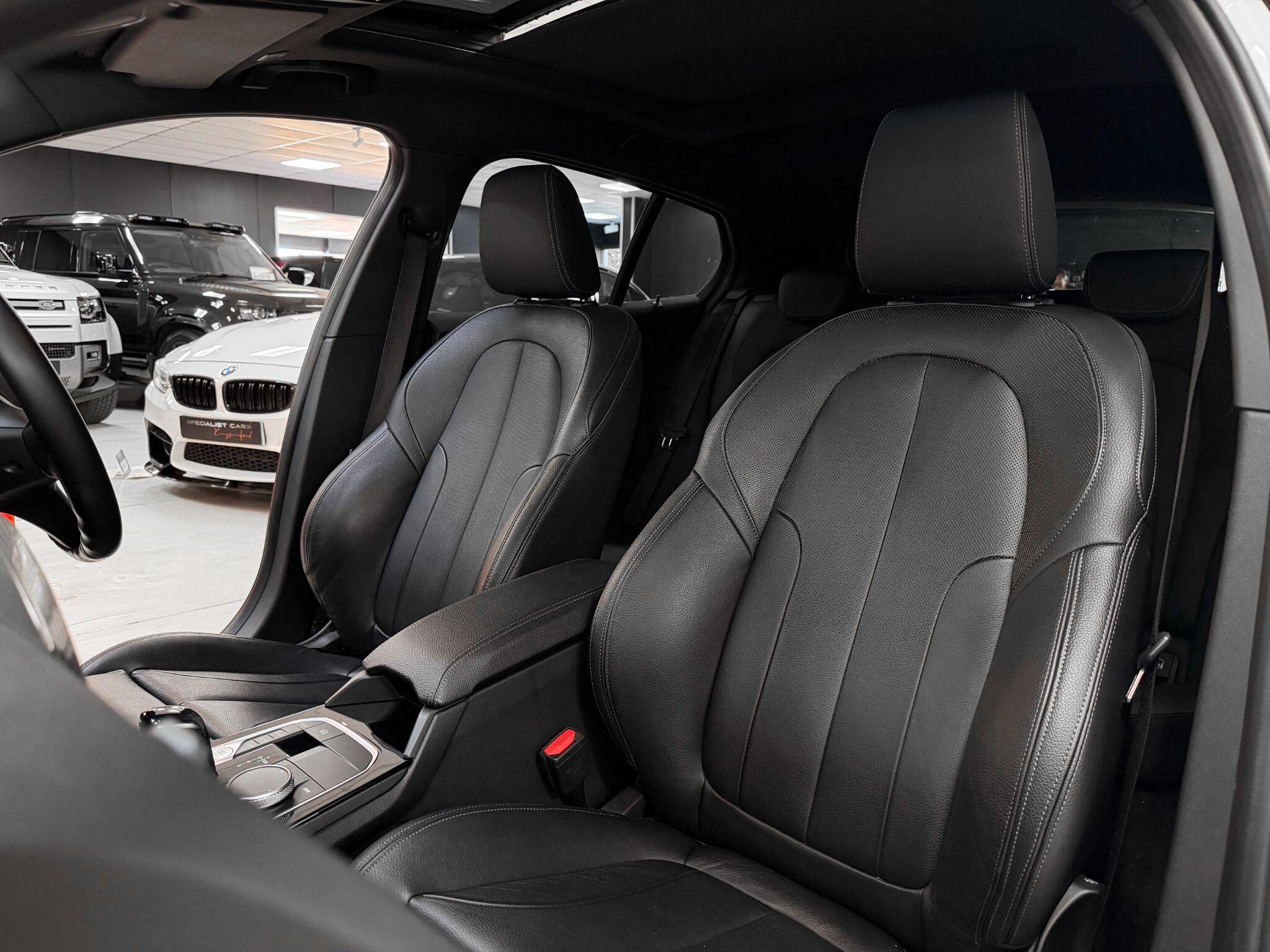BMW 1 Series view 21
