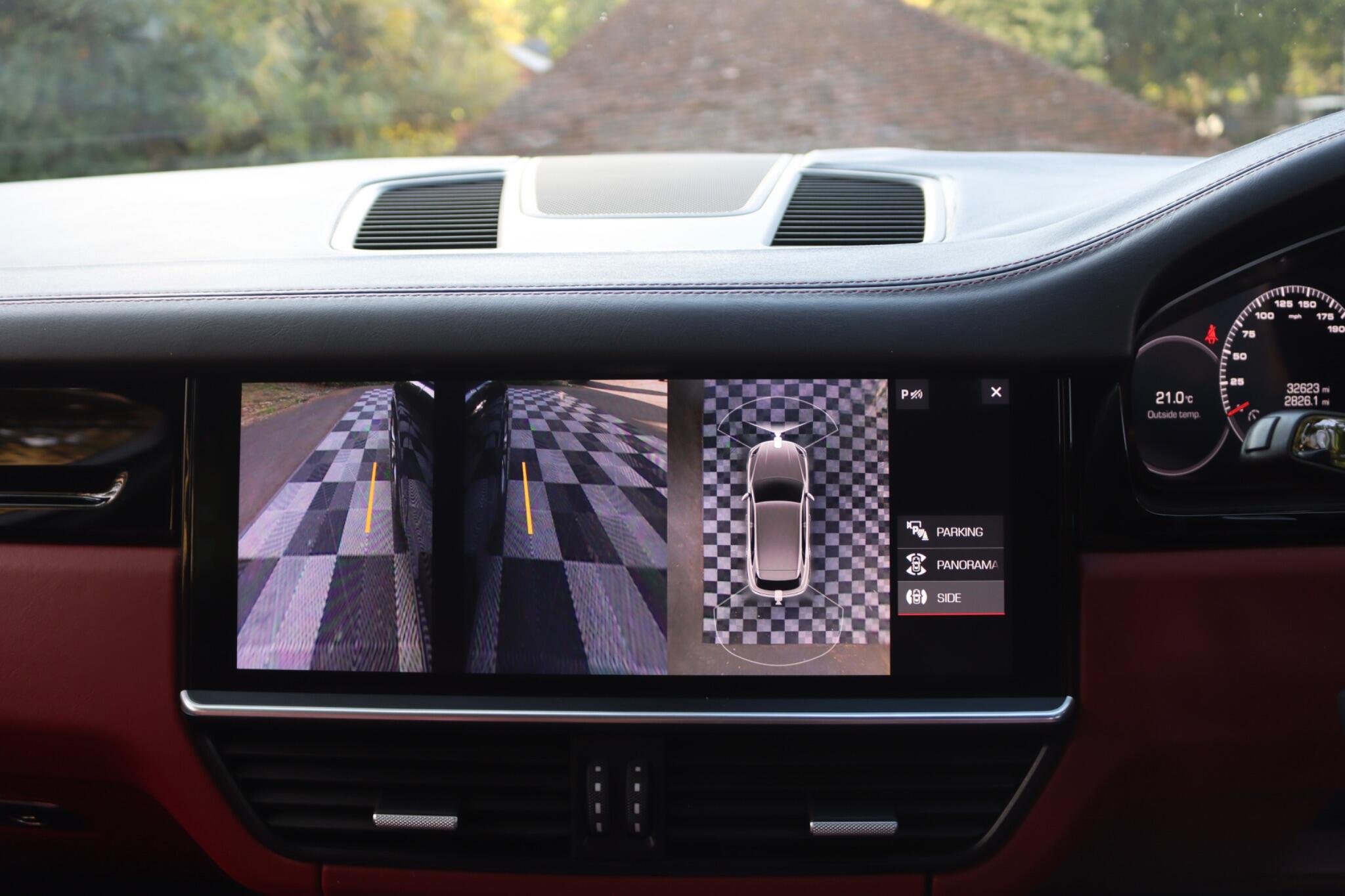 Porsche Cayenne view 61