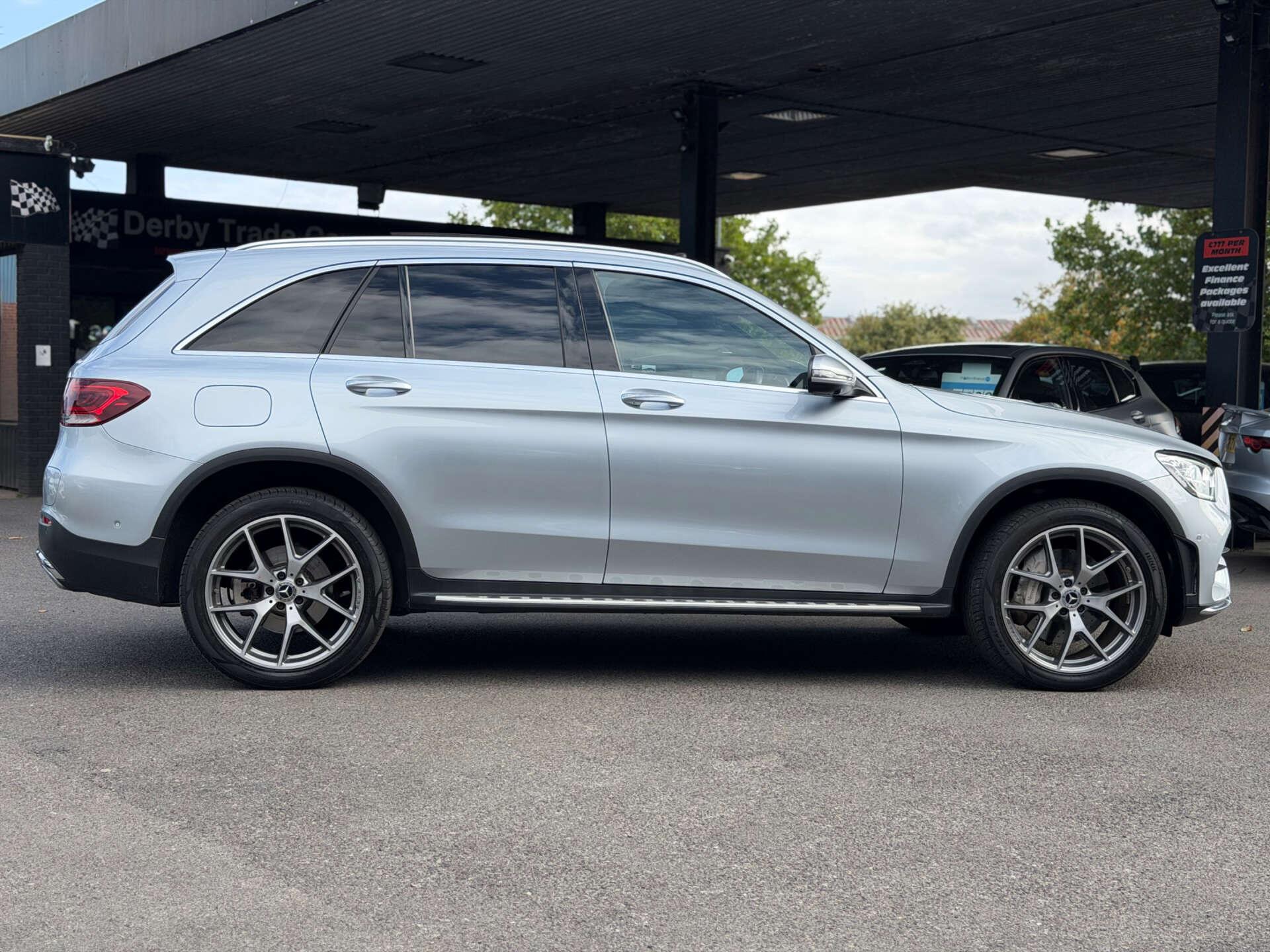 Mercedes-Benz GLC view 10