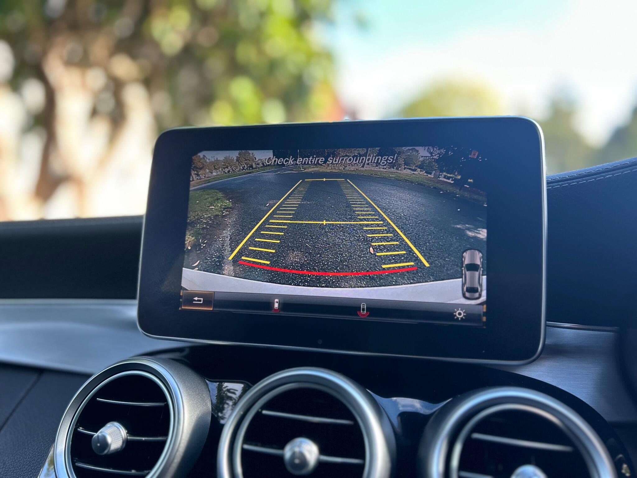 Mercedes-Benz C-Class view 5