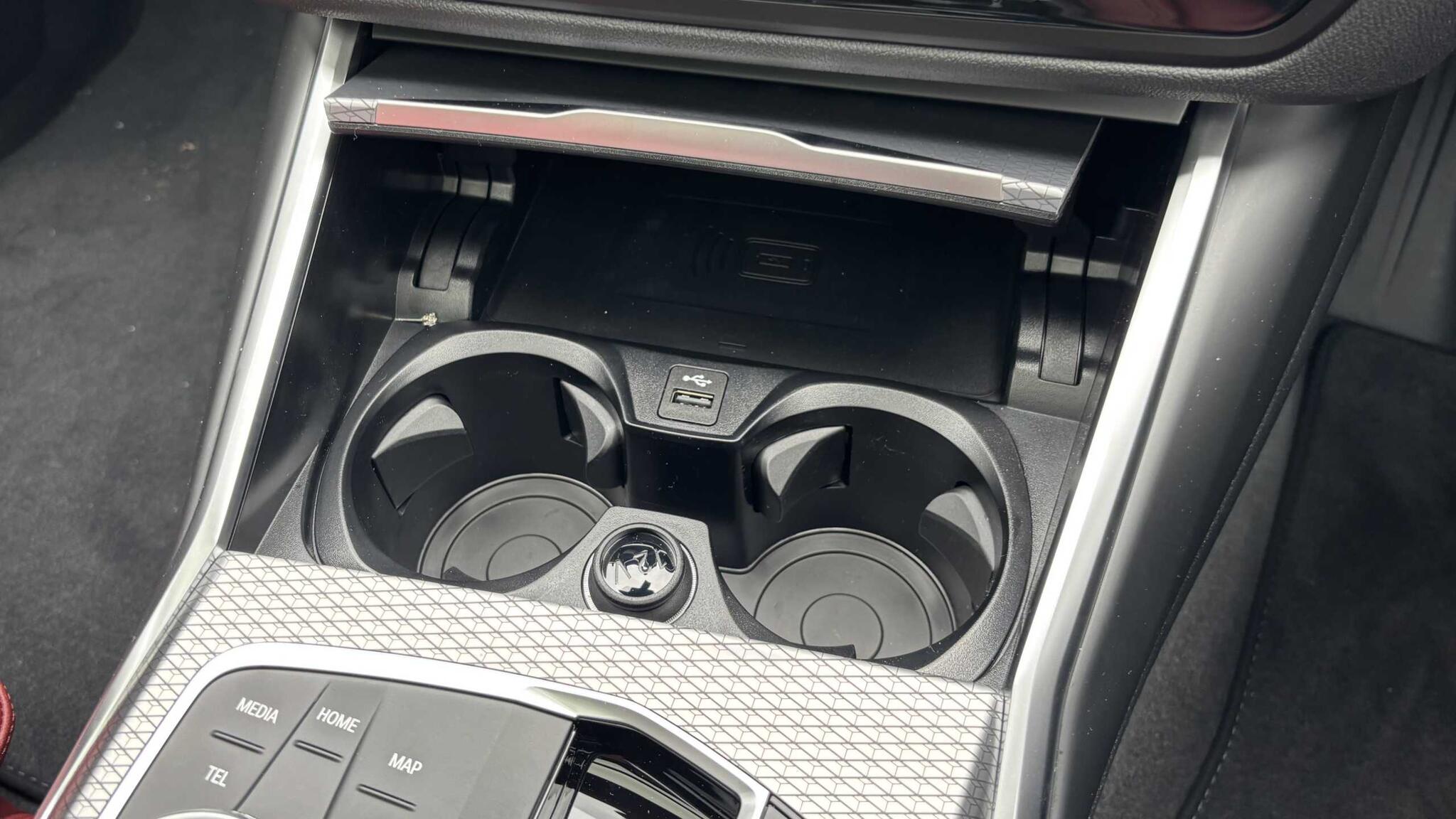 BMW 3 Series view 26