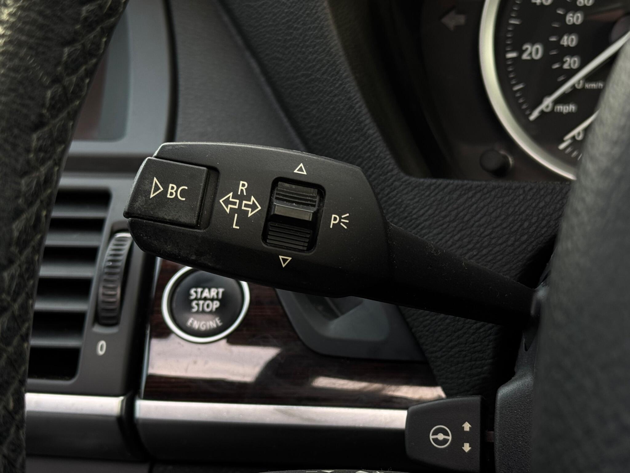 BMW X6 view 38
