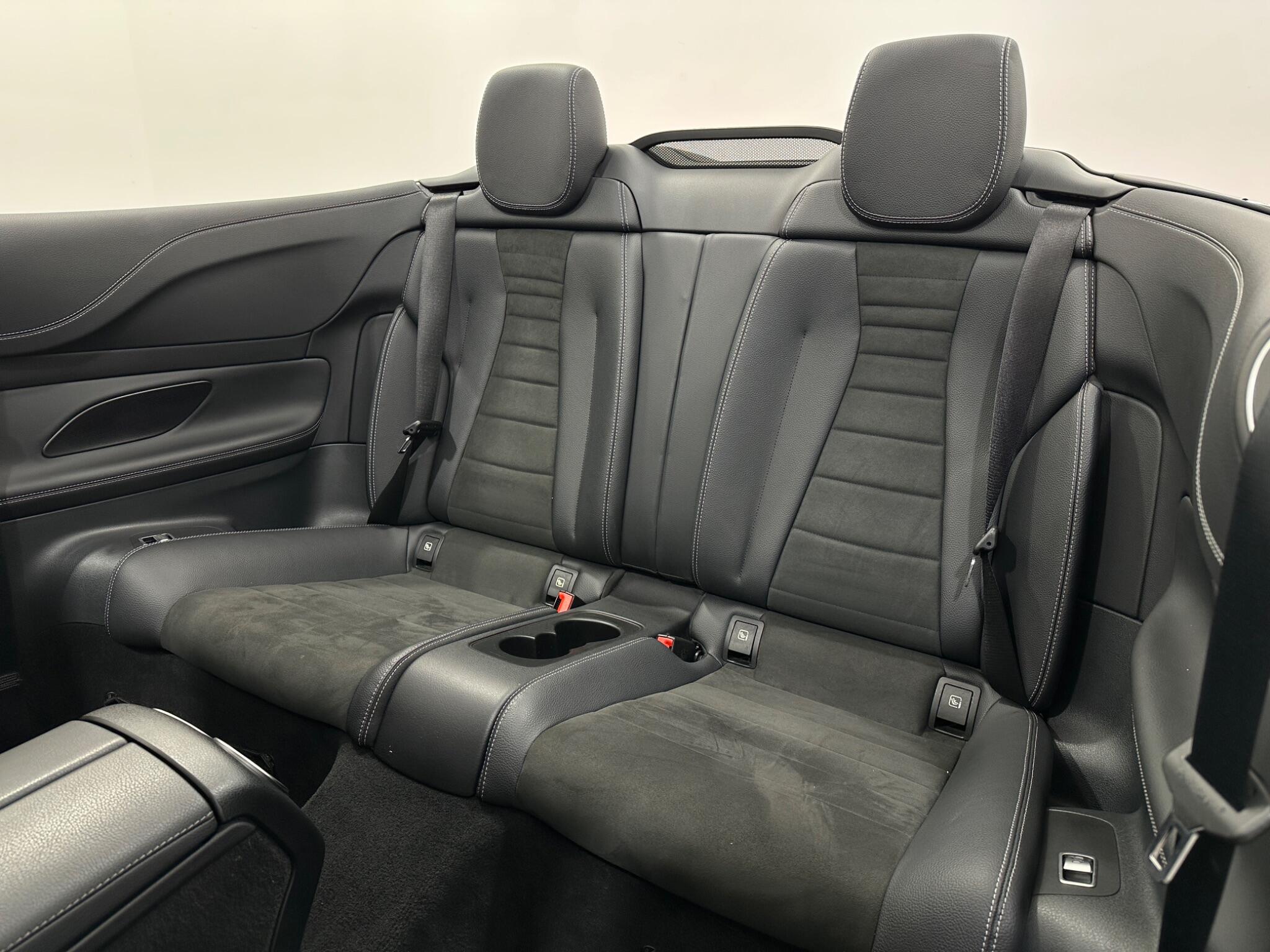 Mercedes-Benz E-Class view 40