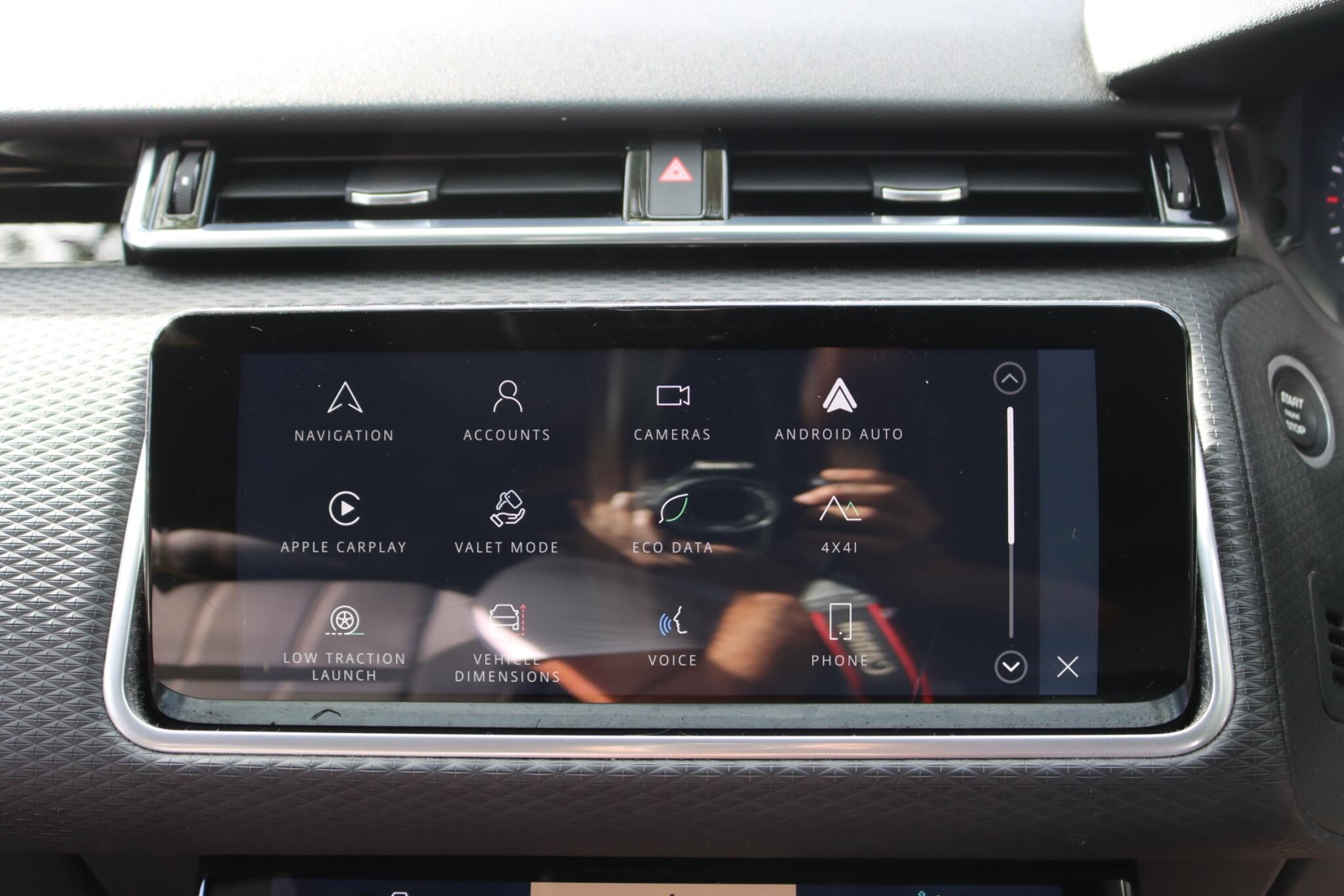 Land Rover Range Rover Velar view 63