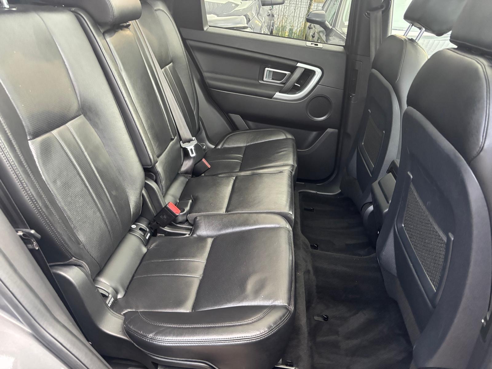 Land Rover Discovery Sport view 18