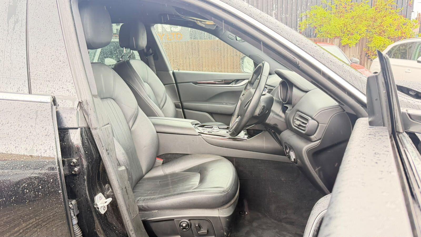 Maserati Levante view 9