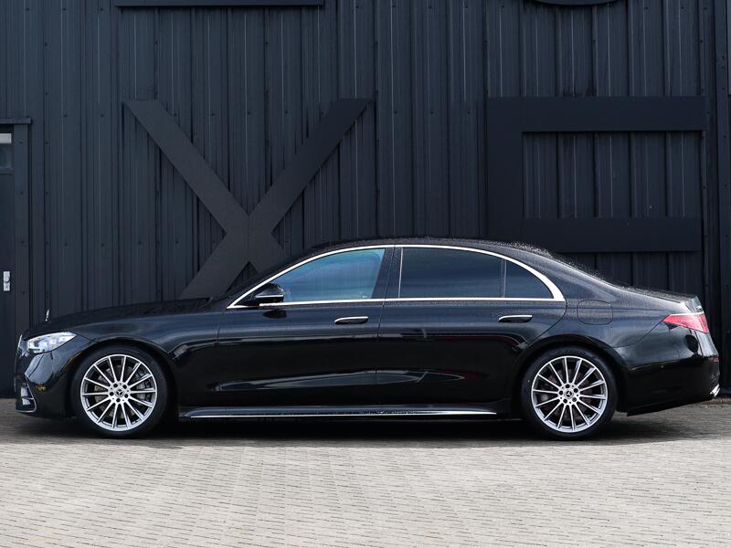 Mercedes-Benz S-Class view 5